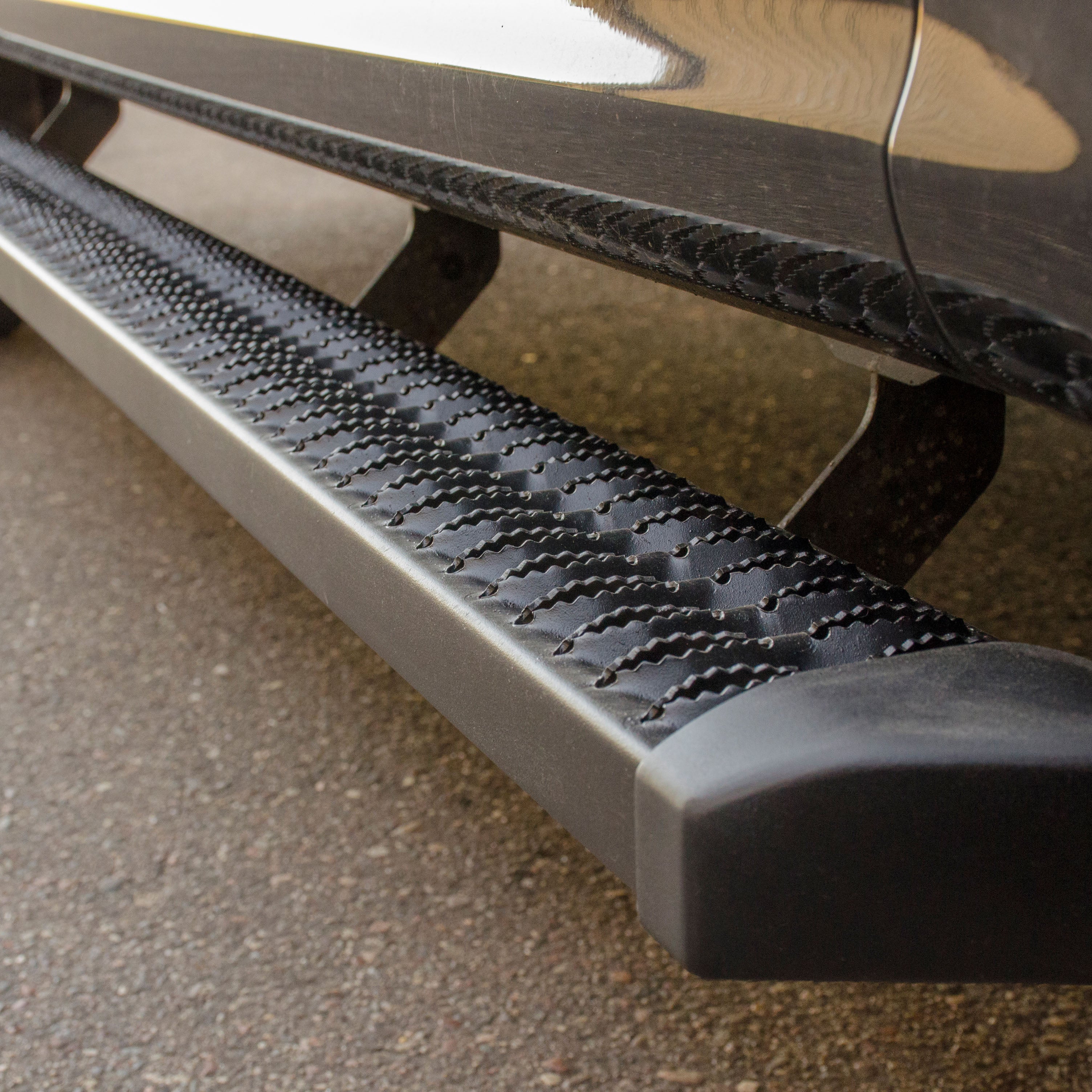 ARIES SlimGrip 5" x 78" Black Aluminum Running Boards, 2024-2026 Toyota Tacoma