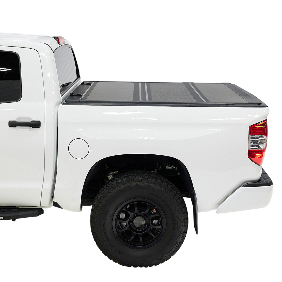 Bed Guard Folding Tonneau Cover 2007-2021 Toyota Tundra Smittybilt