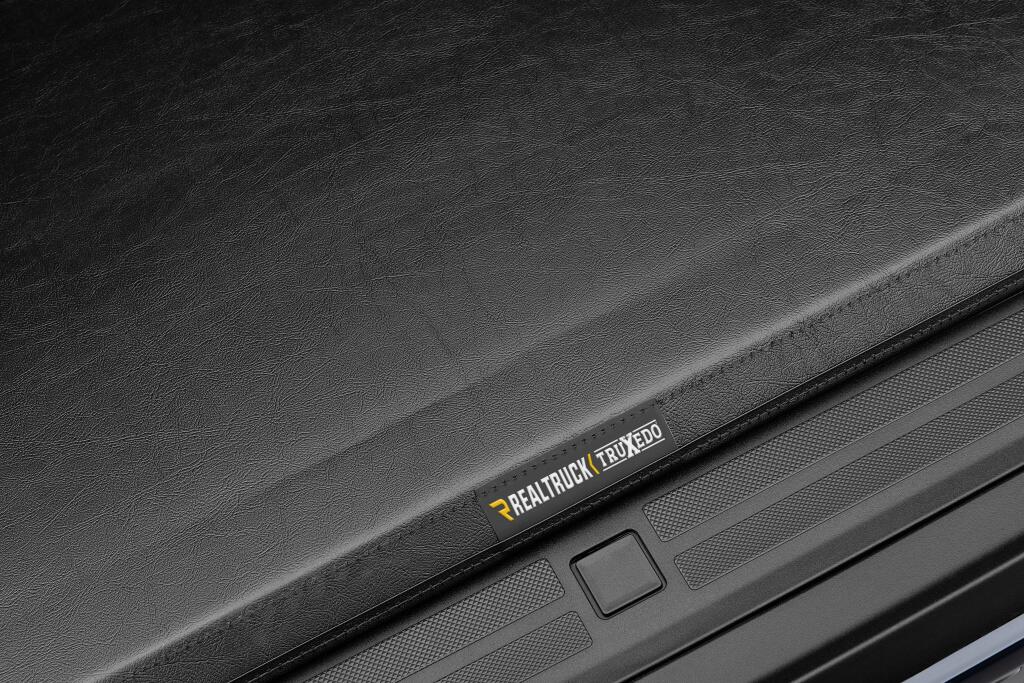 TruXport Tonneau Cover Black 2017-2026 Ford F-250/350/450 6 Foot 10 Inch Bed Truxedo