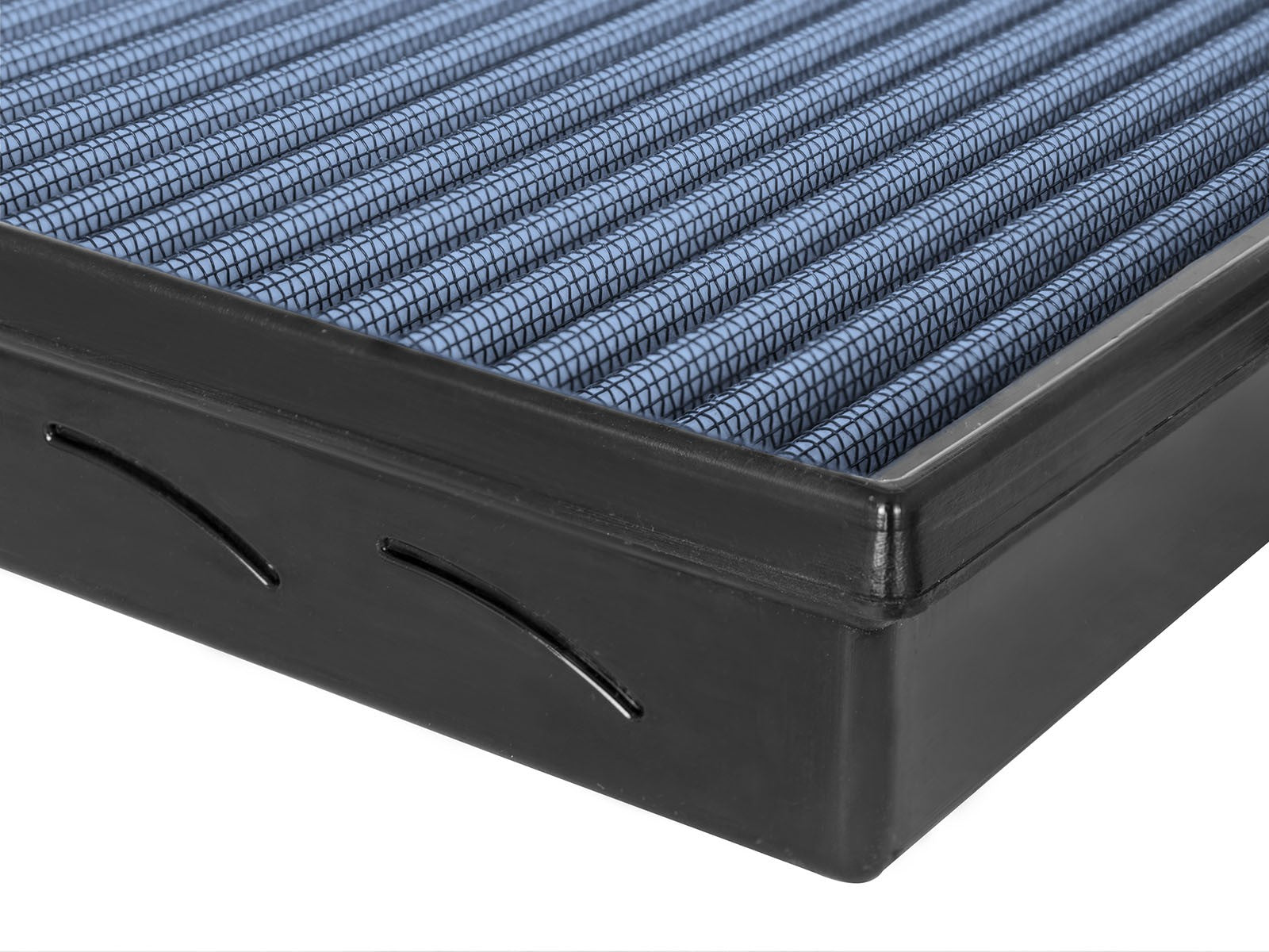 Magnum Flow OE Replacement Air Filter w/ Pro 5R Media Nissan Titan Xd 16-19 V8-5.0L Turbo Diesel