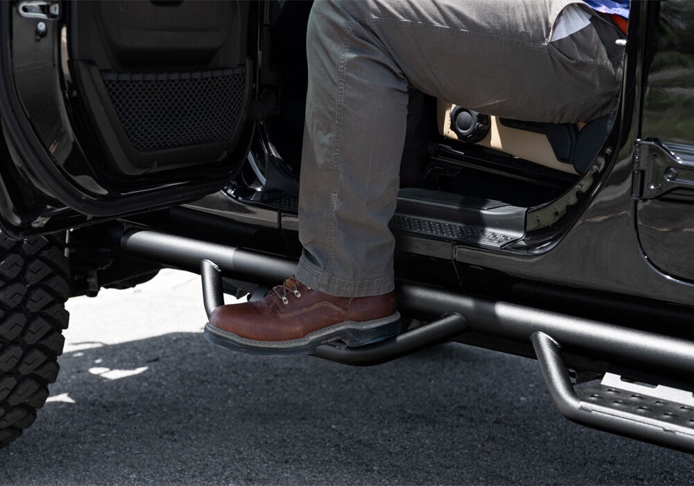 Nerf Step RS Bar Full Length (1 Step per Side) 2021-2025 Ford Bronco 2-Door Textured Black NFab