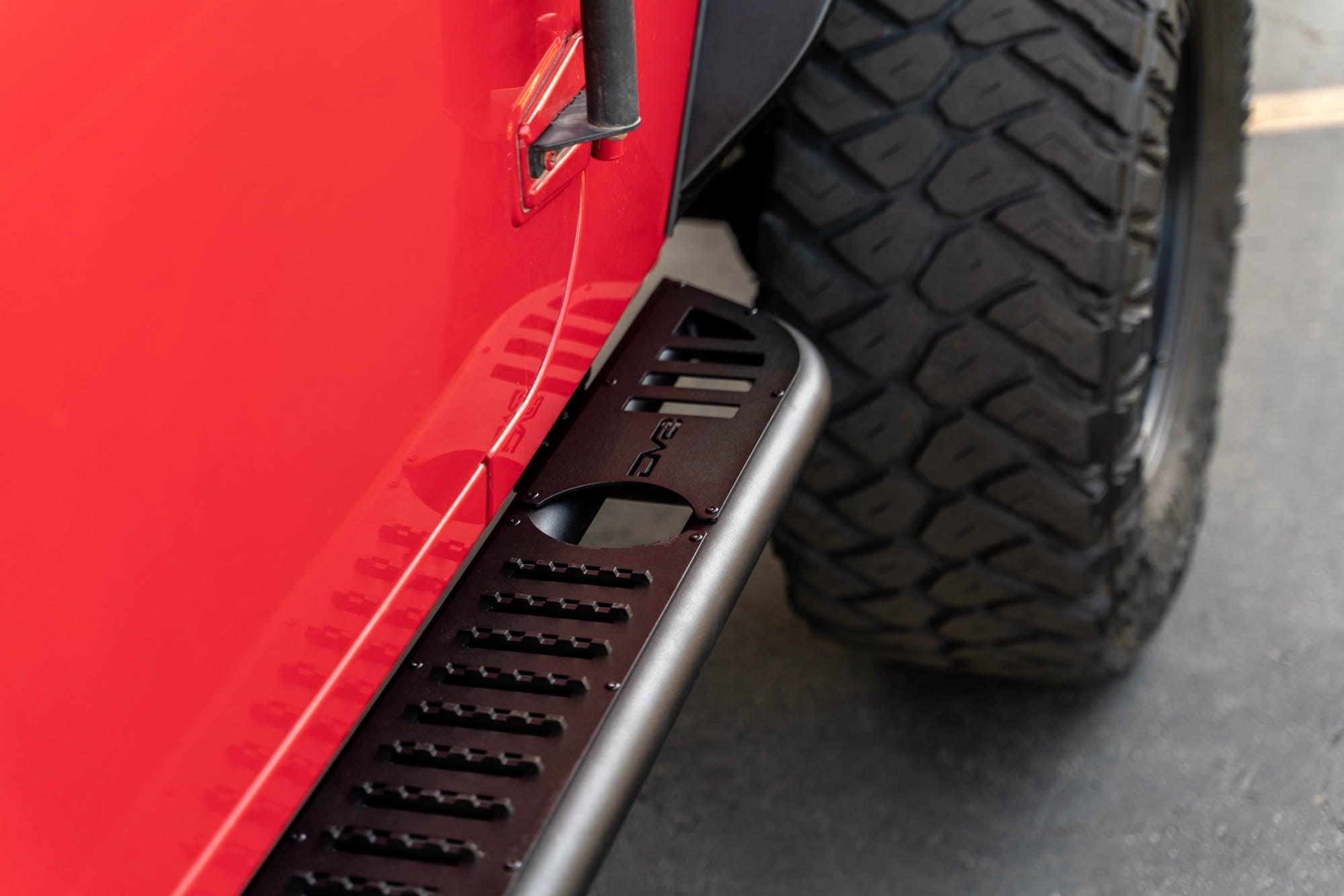 4-Door Jeep Wrangler JK OE Plus Side Steps - Apollo Off-Road