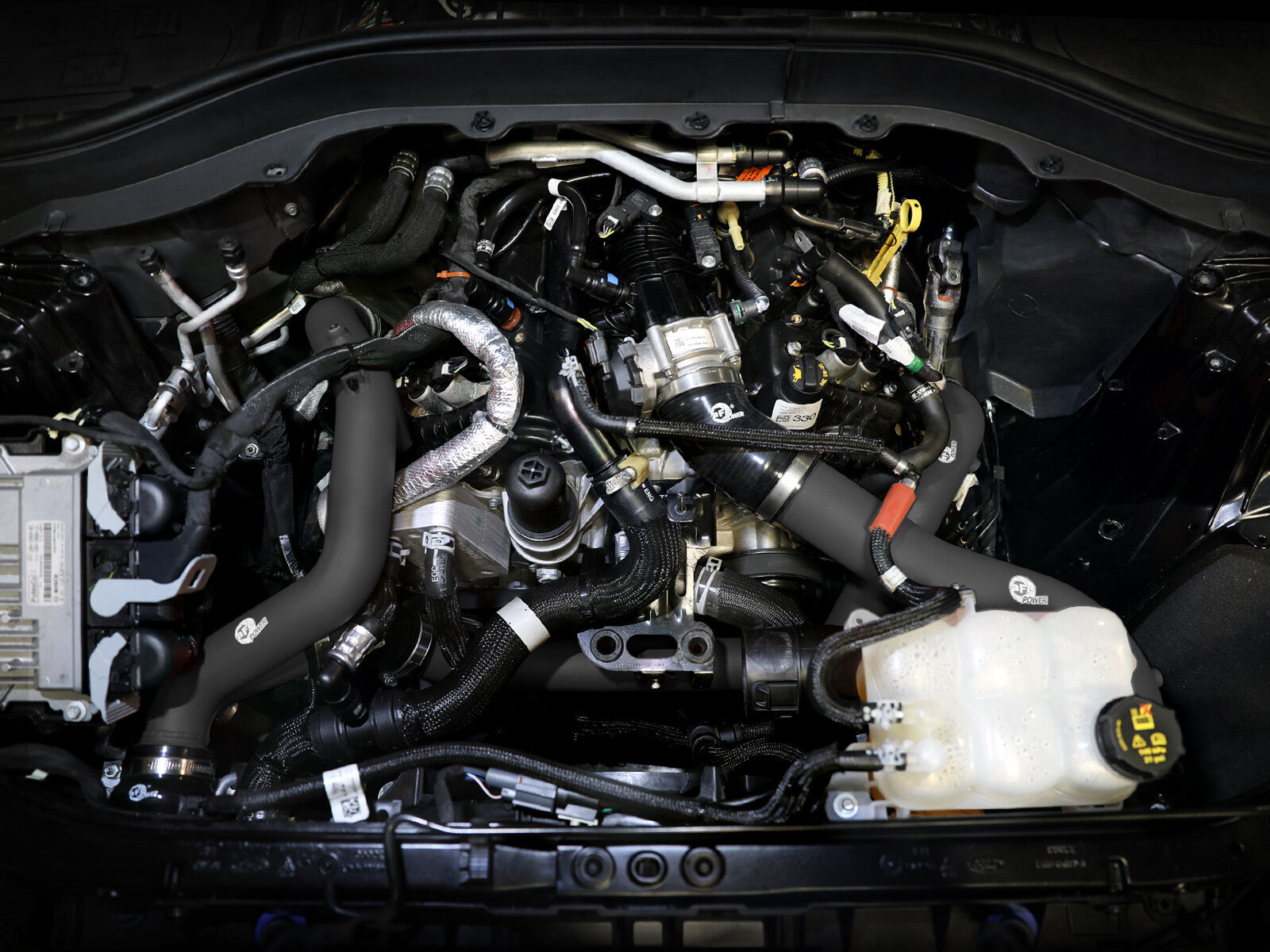 BladeRunner Aluminum Hot and Cold Charge Pipe Kit Black Ford Explorer St 22-24 V6-3.0L Twin Turbo