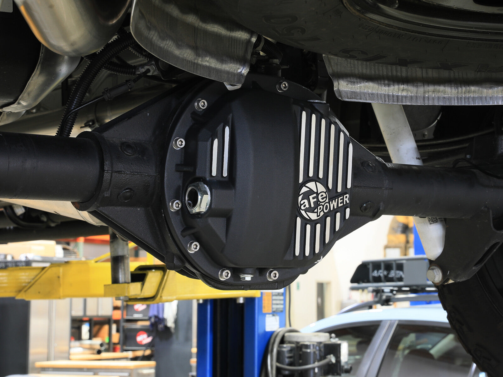 Pro Series Aam 9.5/9.76 Rear Differential Cover Black w/ Machined Fins GM Silverado/Sierra 1500 14-23 (Aam 9.5/9.76)