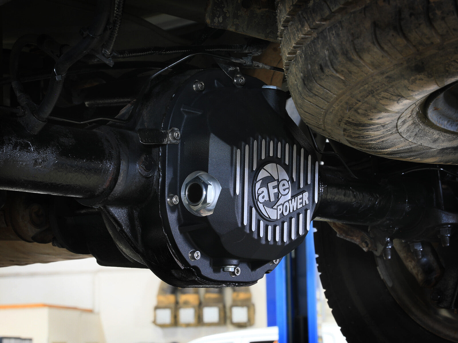 Pro Series Rear Differential Cover Black w/ Machined Fins Ford F-150 90-14 (Ford 8.8)