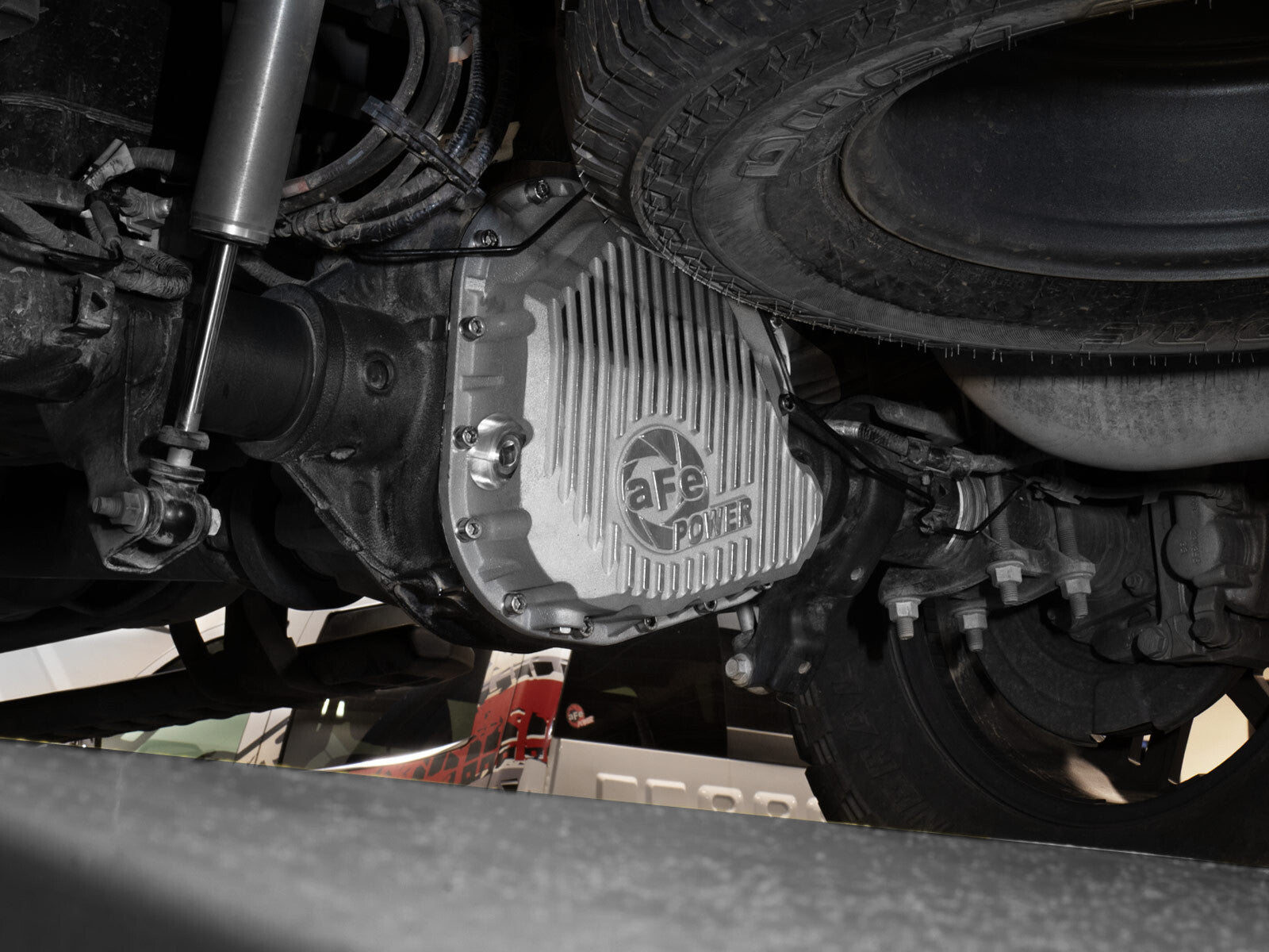 Street Series Rear Differential Cover Raw w/ Machined Fins Ford F-250/350 23-26 V8 (Sterling 11.6)