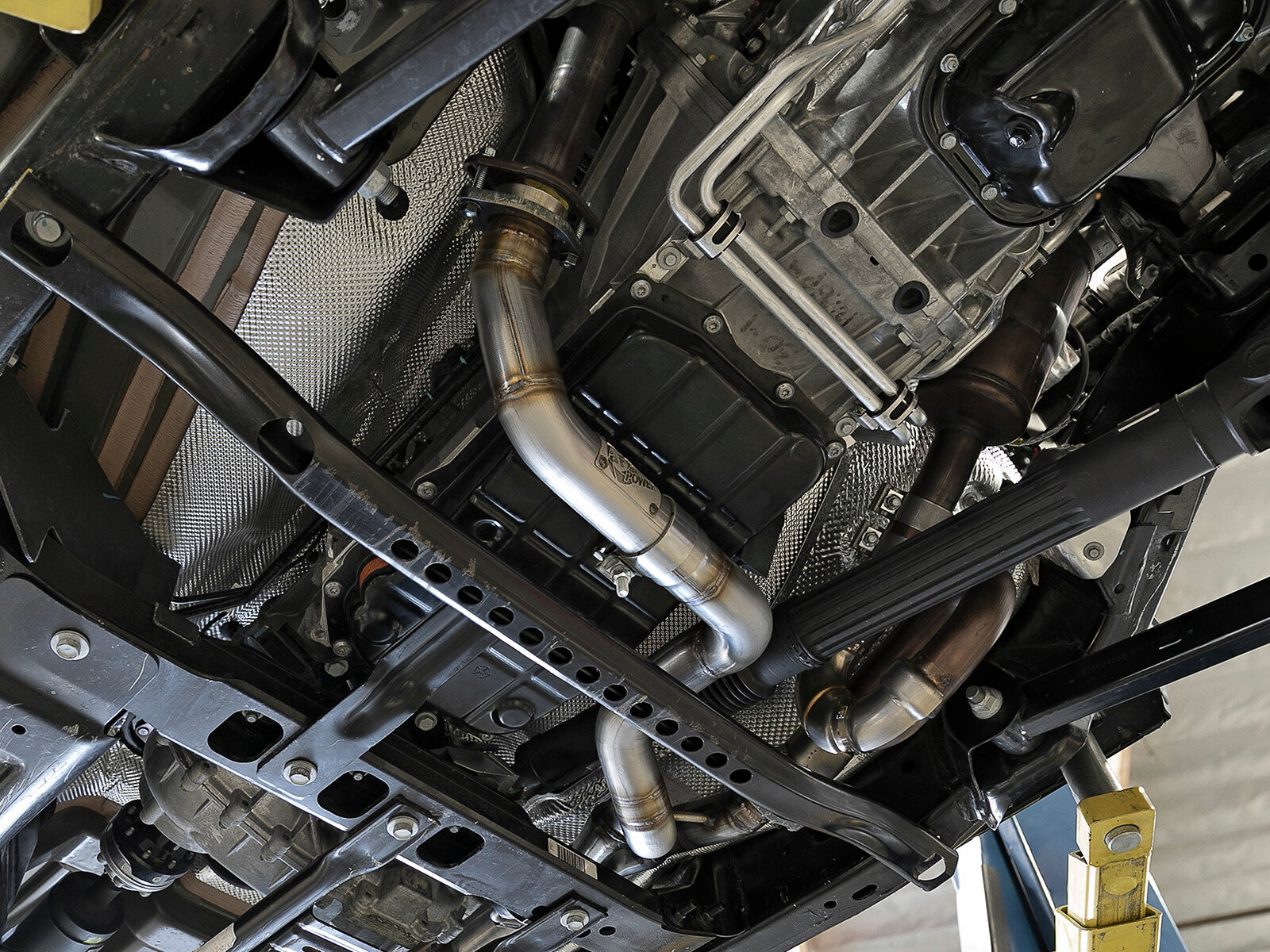Twisted Steel 2-1/4 Inch to 2-1/2 Inch 409 Stainless Steel Street Series Y-Pipe Jeep Wrangler (Jl) 18-26/Gladiator (Jt) 20-26 V6-3.6L