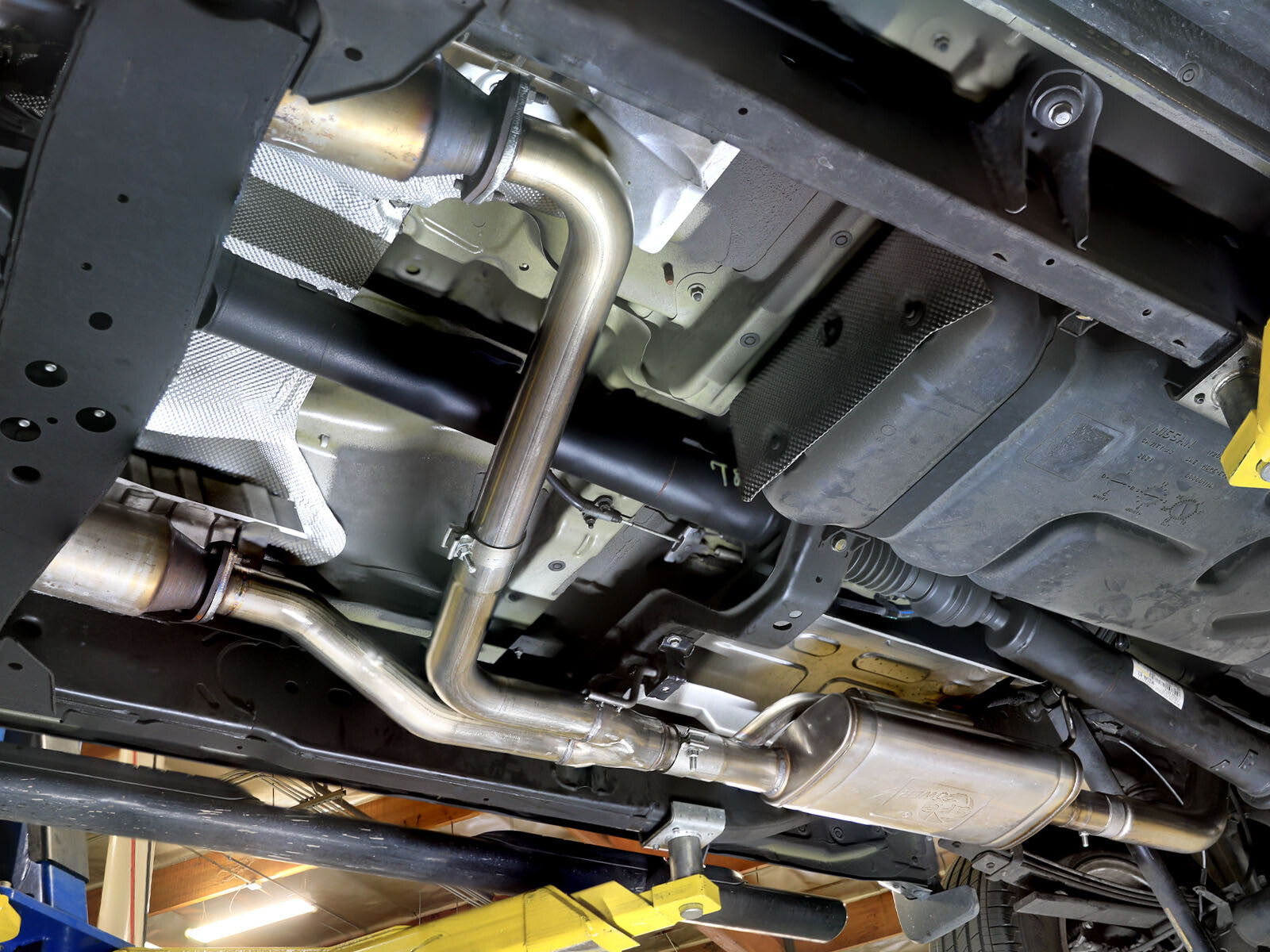 Vulcan Series 2-1/2 Inch to 3 Inch Stainless Steel Cat-Back Exhaust Nissan Frontier 22-26 V6-3.8L