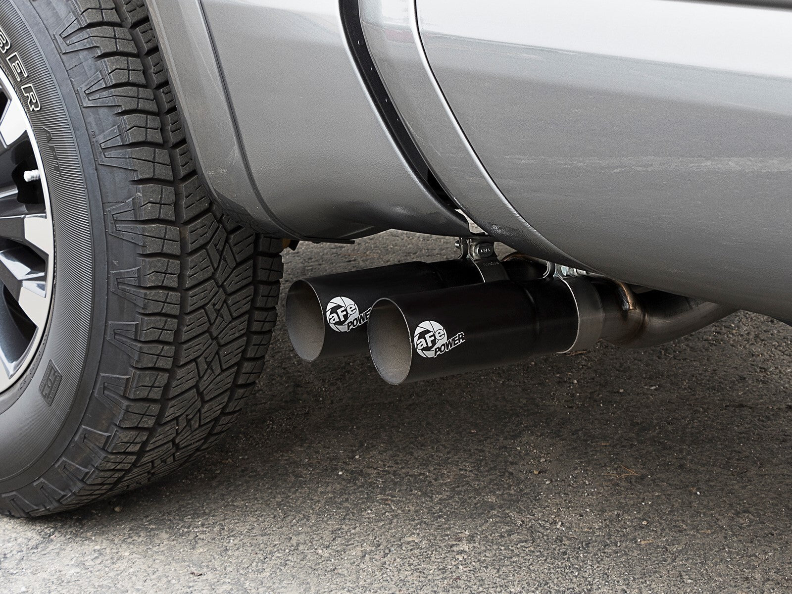Rebel Series 2-1/2 Cat-Back Exhaust System Nissan Titan 17-24 V8-5.6L