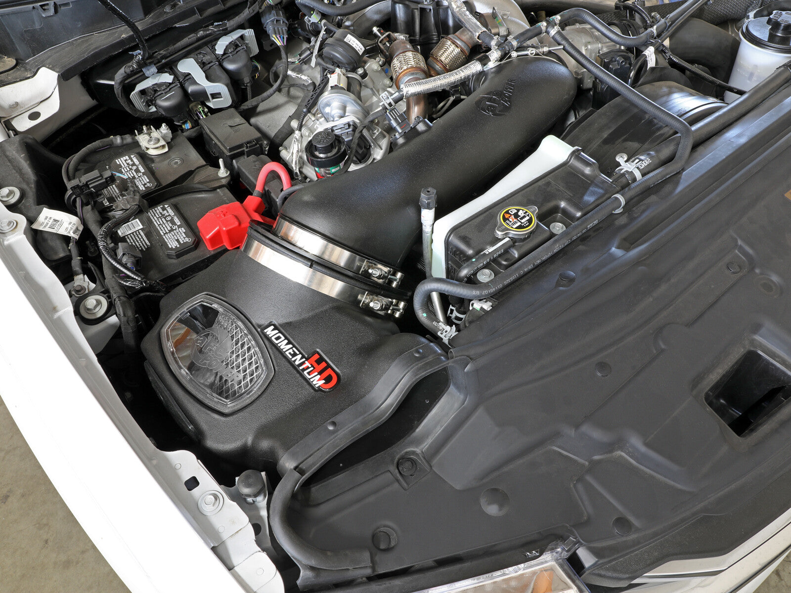 Momentum HD Cold Air Intake System w/ Pro Dry S Filter Ford Diesel Trucks 20-26 V8-6.7L Turbo Diesel