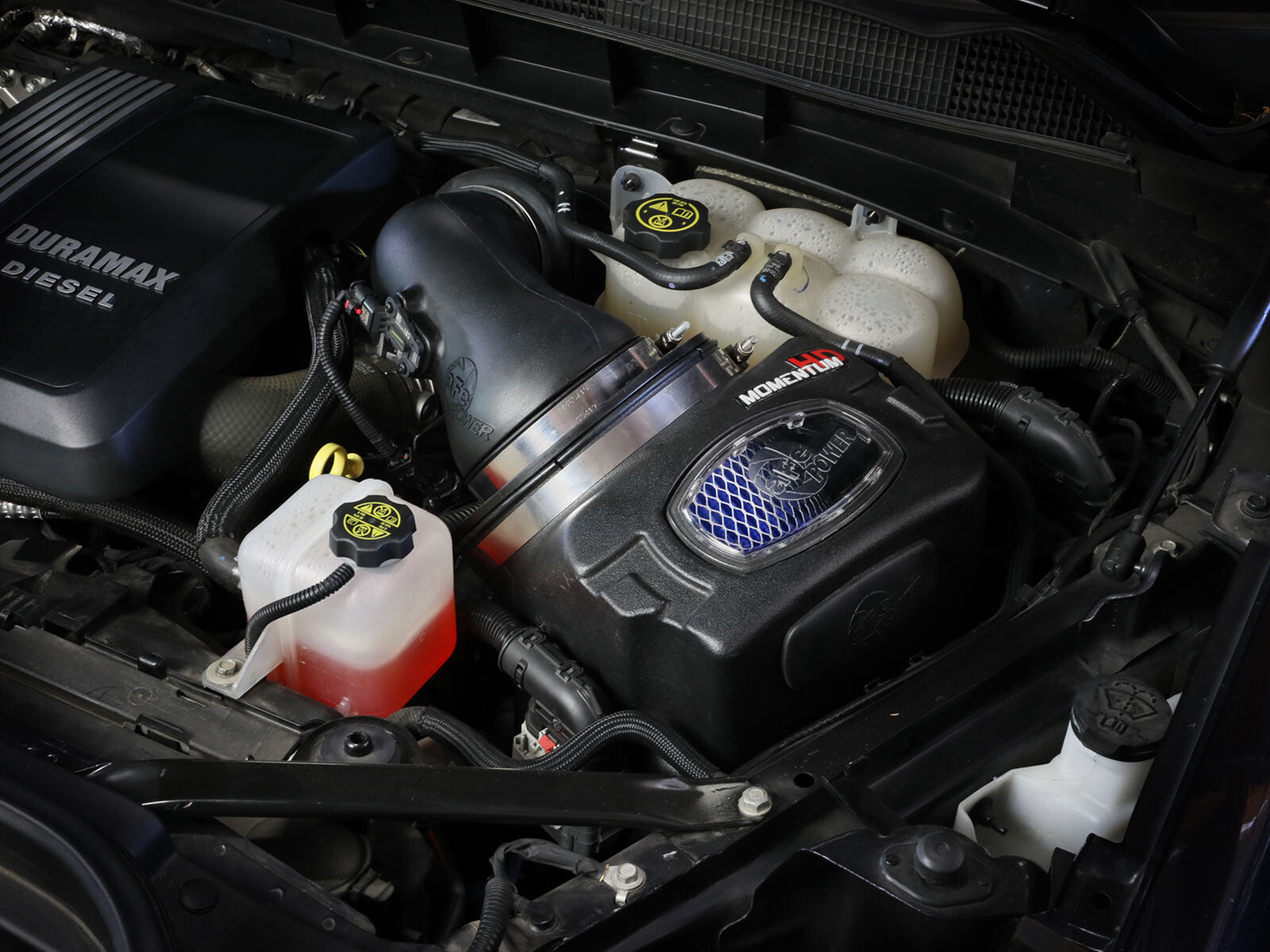 Power Pack Stage 3 - Momentum Intake + P2M Throttle Enhancer GM Trucks/SUVs 20-26 L6-3.0L Turbo Diesel LM2/LZ0