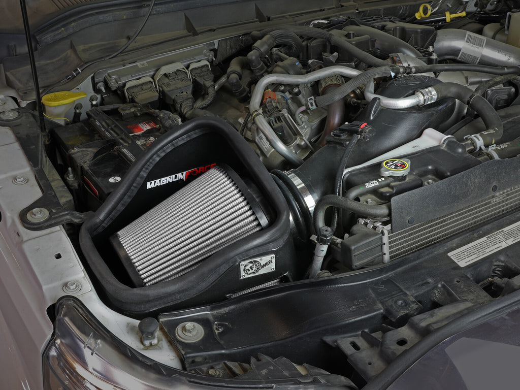 Magnum Force Stage-2 Cold Air Intake System w/ Pro Dry S Filter Ford Diesel Trucks 11-16 V8-6.7L Turbo Diesel