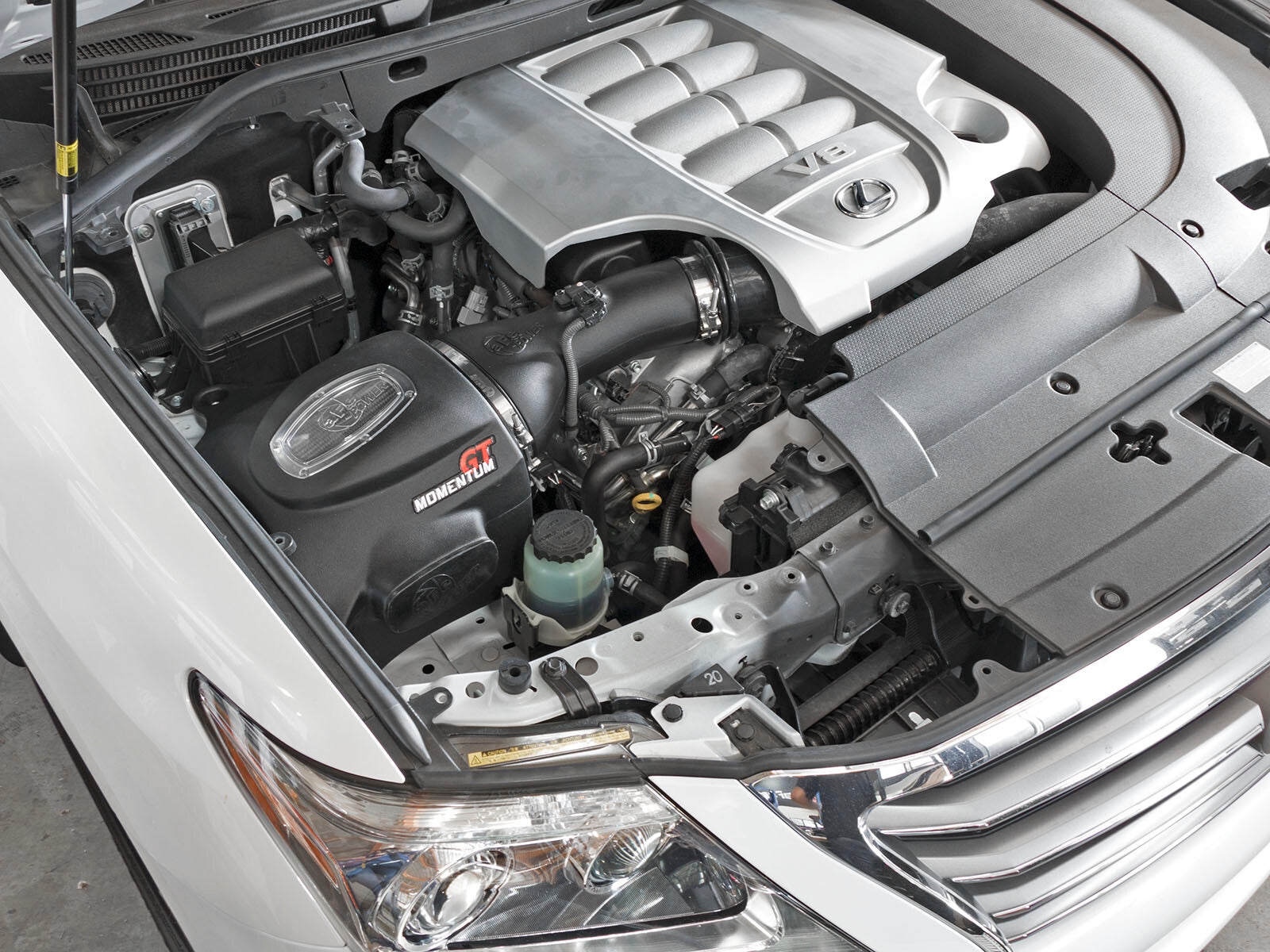 Momentum GT Cold Air Intake System w/ Pro Dry S Filter Lexus LX570/Toyota Land Cruiser (J200) 08-21 V8-5.7L/V8-4.6L