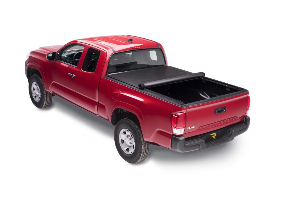 Lo Pro Tonneau Cover Black 2016-2023 Toyota Tacoma 6 Foot Bed Truxedo