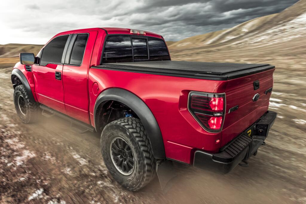 Lo Pro Tonneau Cover Black 2019 (New Body Style)-2026 Silverado/Sierra 1500/2020-2026 2500 HD/3500 HD 8 Foot Bed Truxedo