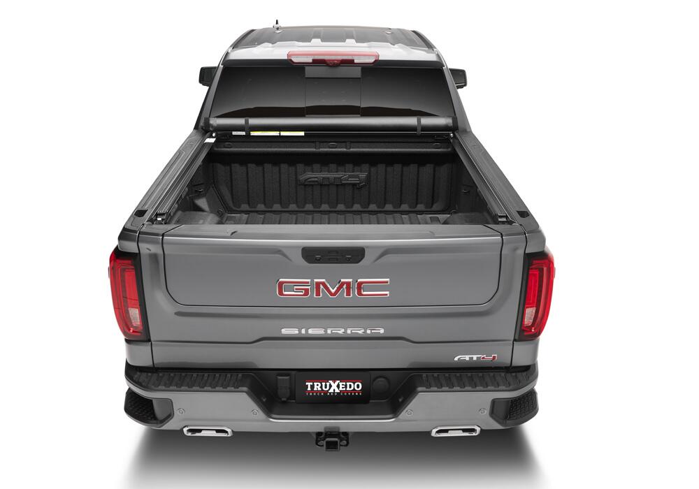 Lo Pro Tonneau Cover Black 2020-2026 GMC Sierra (with CarbonPro Bed) 5 Foot 9 Inch Bed Truxedo