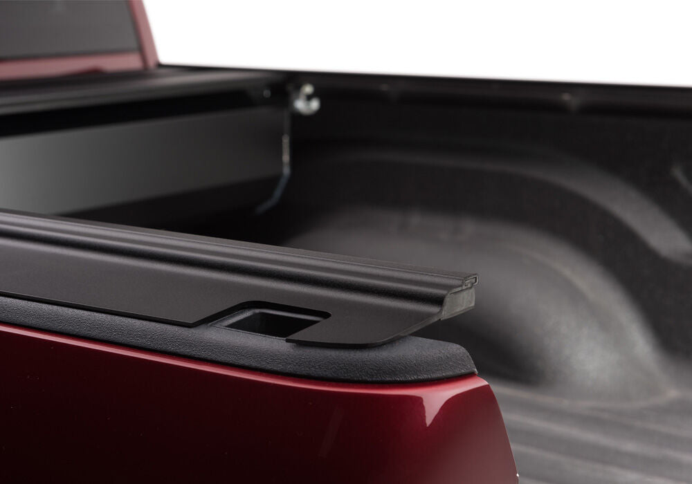 RetraxONE MX Retractable Tonneau Cover Matte One Piece Polycarbonate Finish 2019-2026 (New Body Style) Ram 5' 7 inch Bed with RamBox with or without Multifunction Tailgate without Stake Pockets