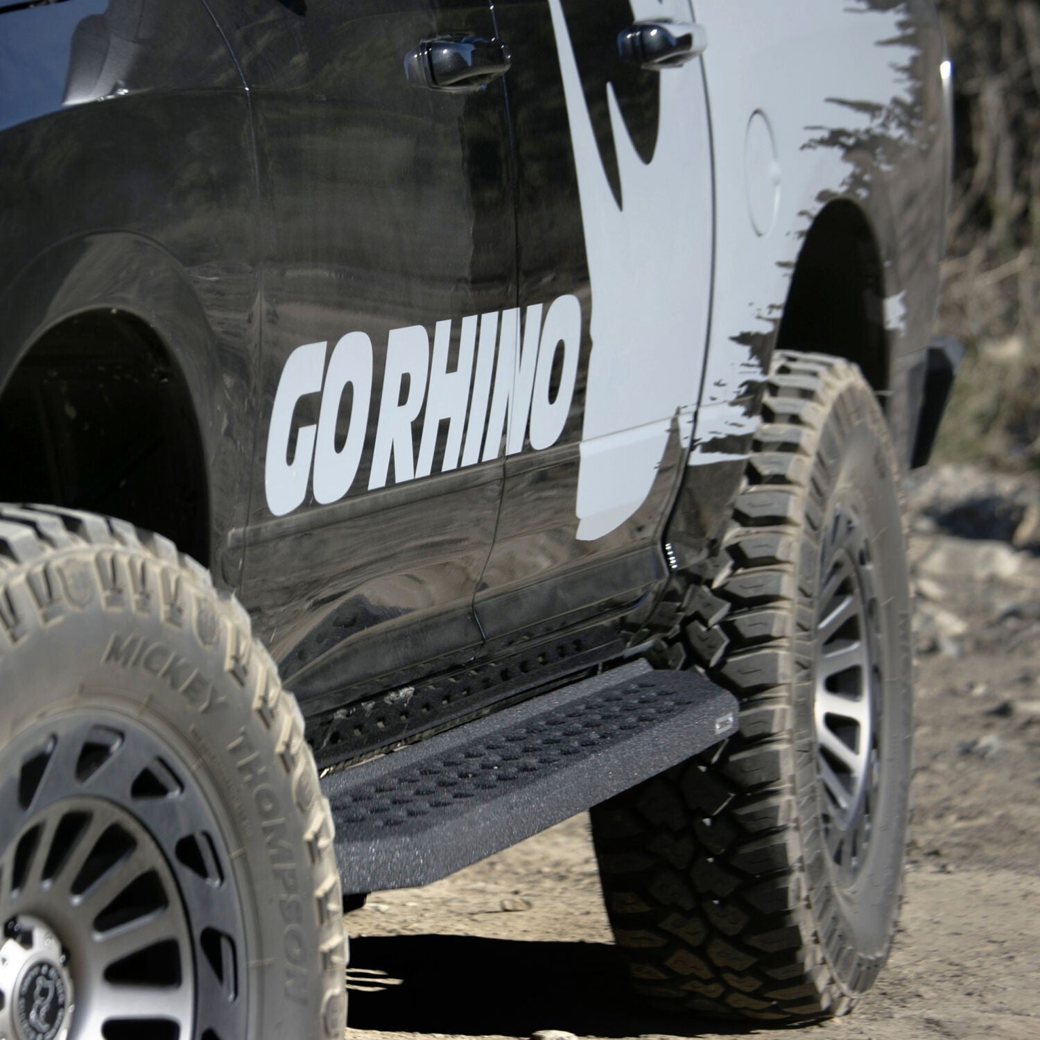 RB20 Running Boards With Mounting Brackets Protective Bedliner Coating 1999-2016 Ford F-250/F-350 Go Rhino
