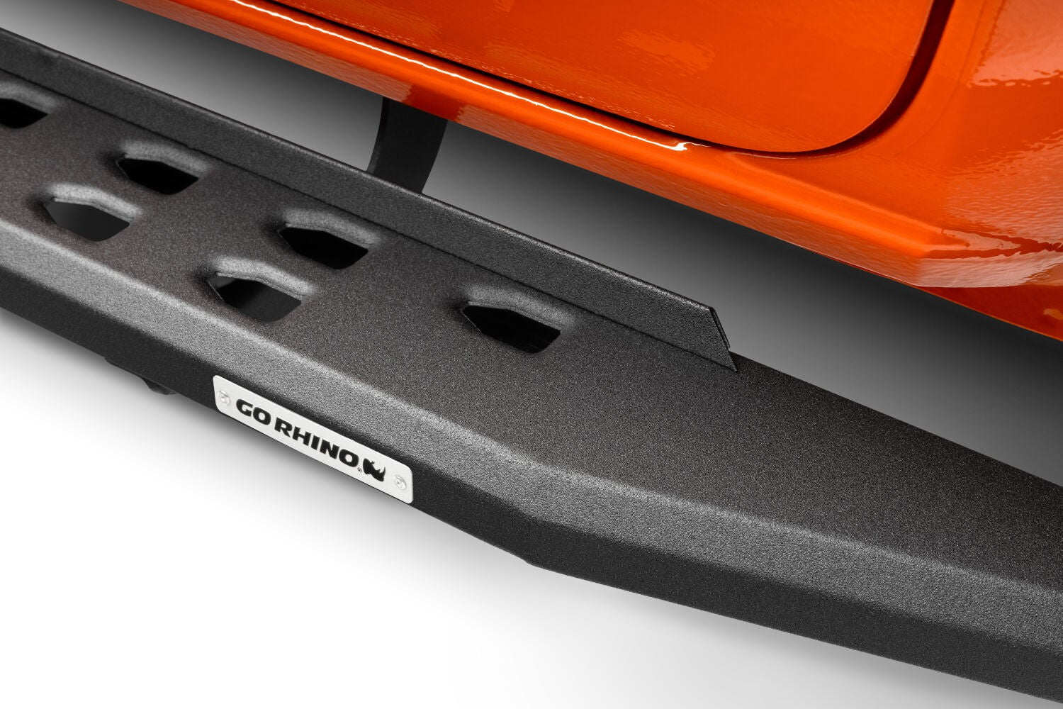 RB10 Slim Line Running Boards With Mounting Brackets Angled Textured Black 2015-2026 Colorado/Canyon Go Rhino