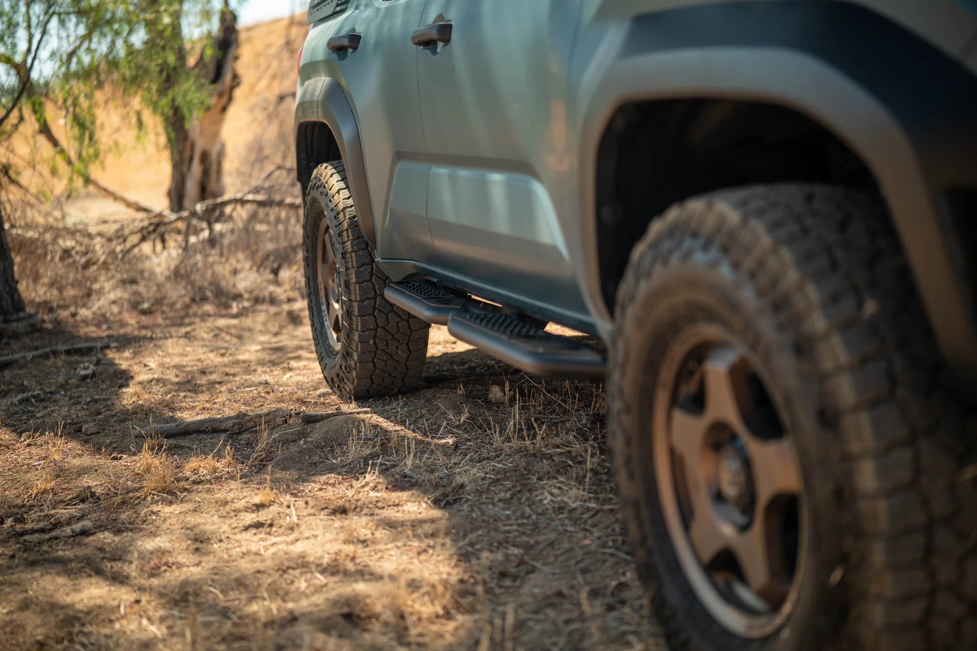 2025 Toyota 4Runner OE Plus Side Steps