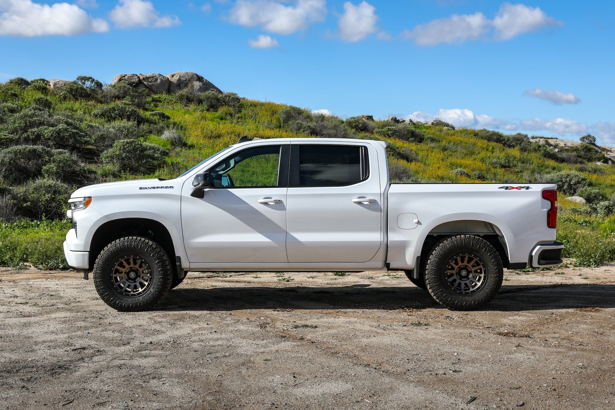 2019-2023 GM 1500 Front 2.38-3.75 Inch Lift 2.5 Exp Coilover Icon Vehicle Dynamics
