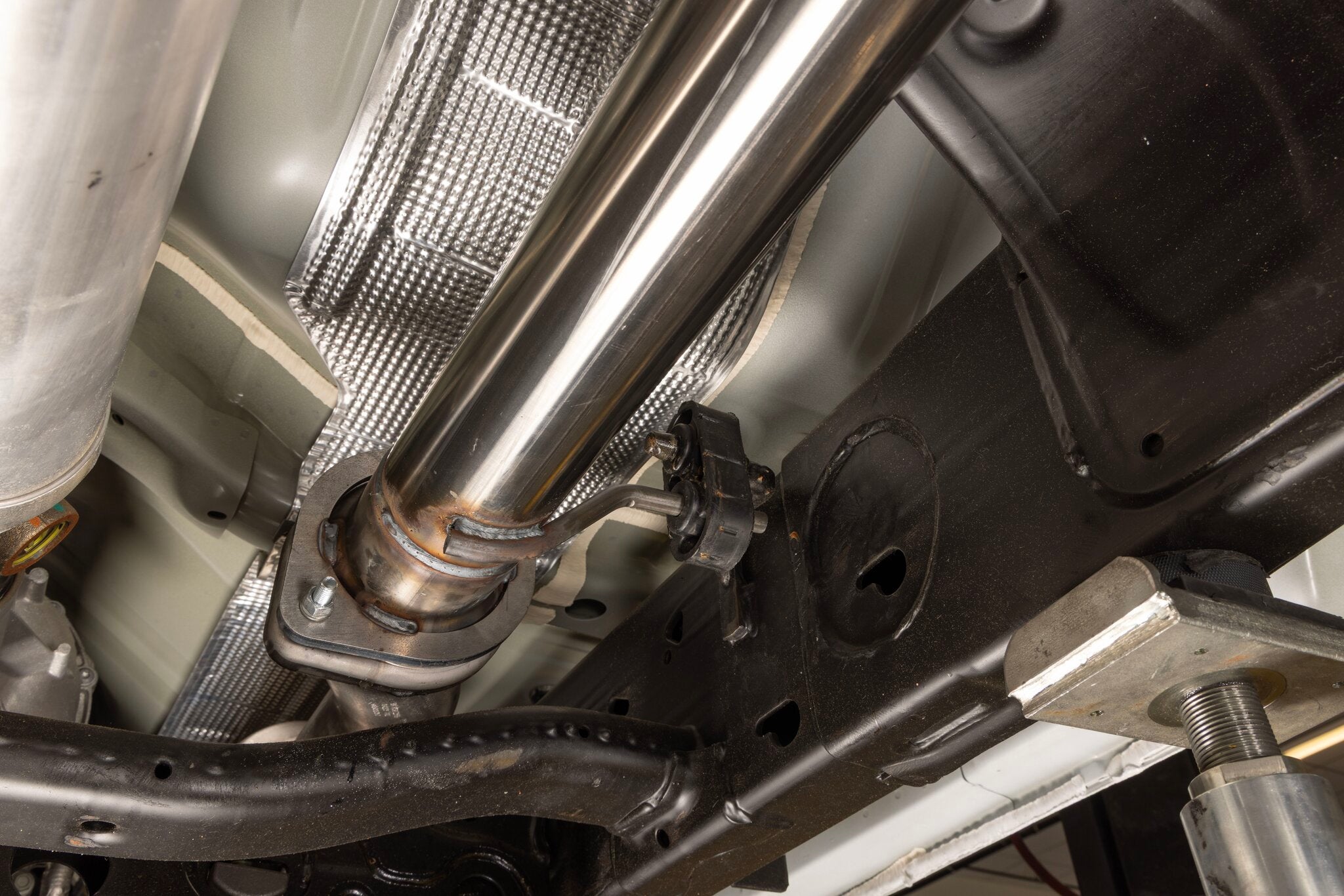 Flow Fx Cat-Back Exhaust System Fits 20-26 GM 2500Hd/3500Hd 6.6L Gas Engine Ffx Cat-Back Single Exit Exhaust System, 409 Stainless Steel Flowmaster