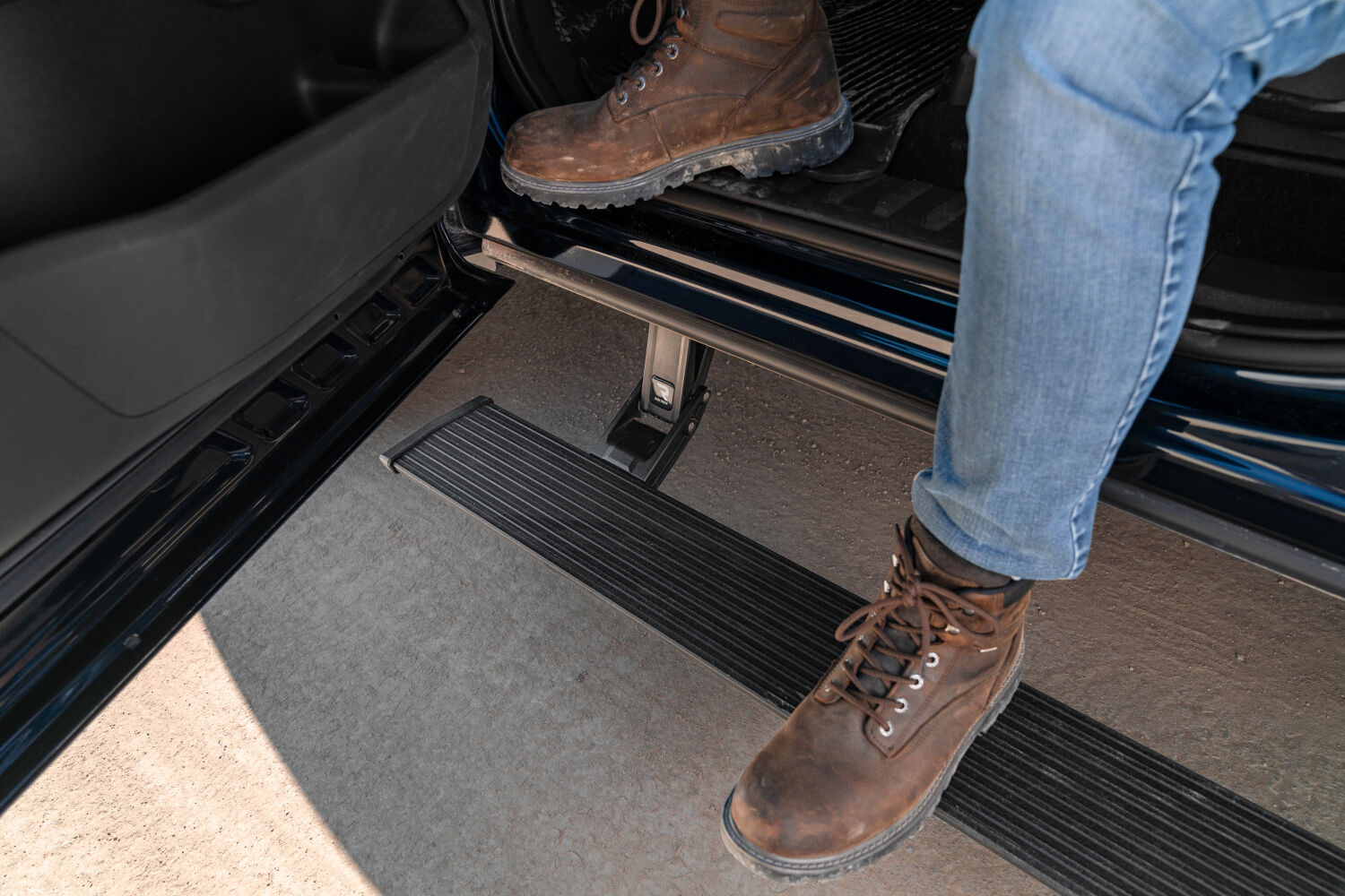 Power Steps For 21-26 Ford F-150 Excludes Powerboost AMP Research