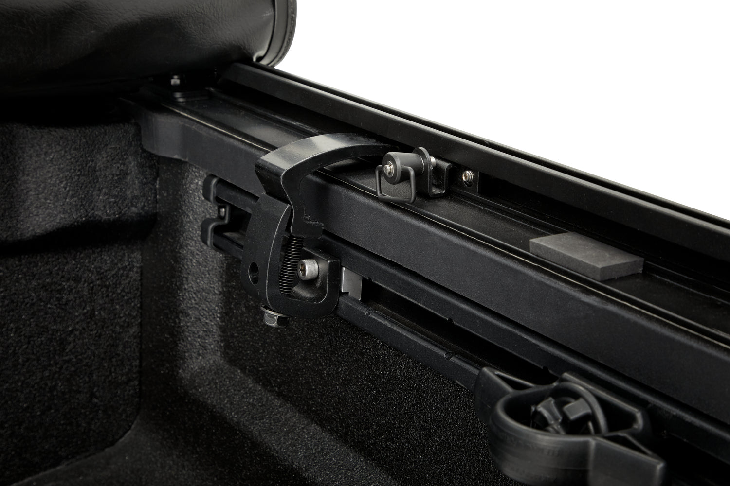 Supertop for Truck 2 '20-26 Gladiator For 5 ft. bed Black Diamond Bestop