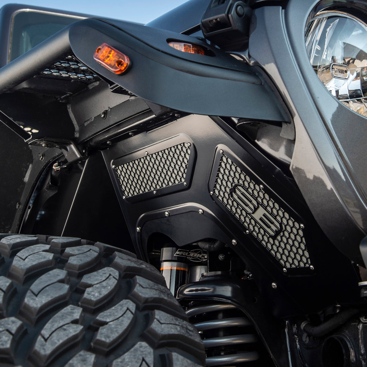 Front Inner Fender Liner w/ Pro Comp LED Rock Lights 2020-Up Jeep Gladiator; 2018-2022 Jeep Wrangler Smittybilt