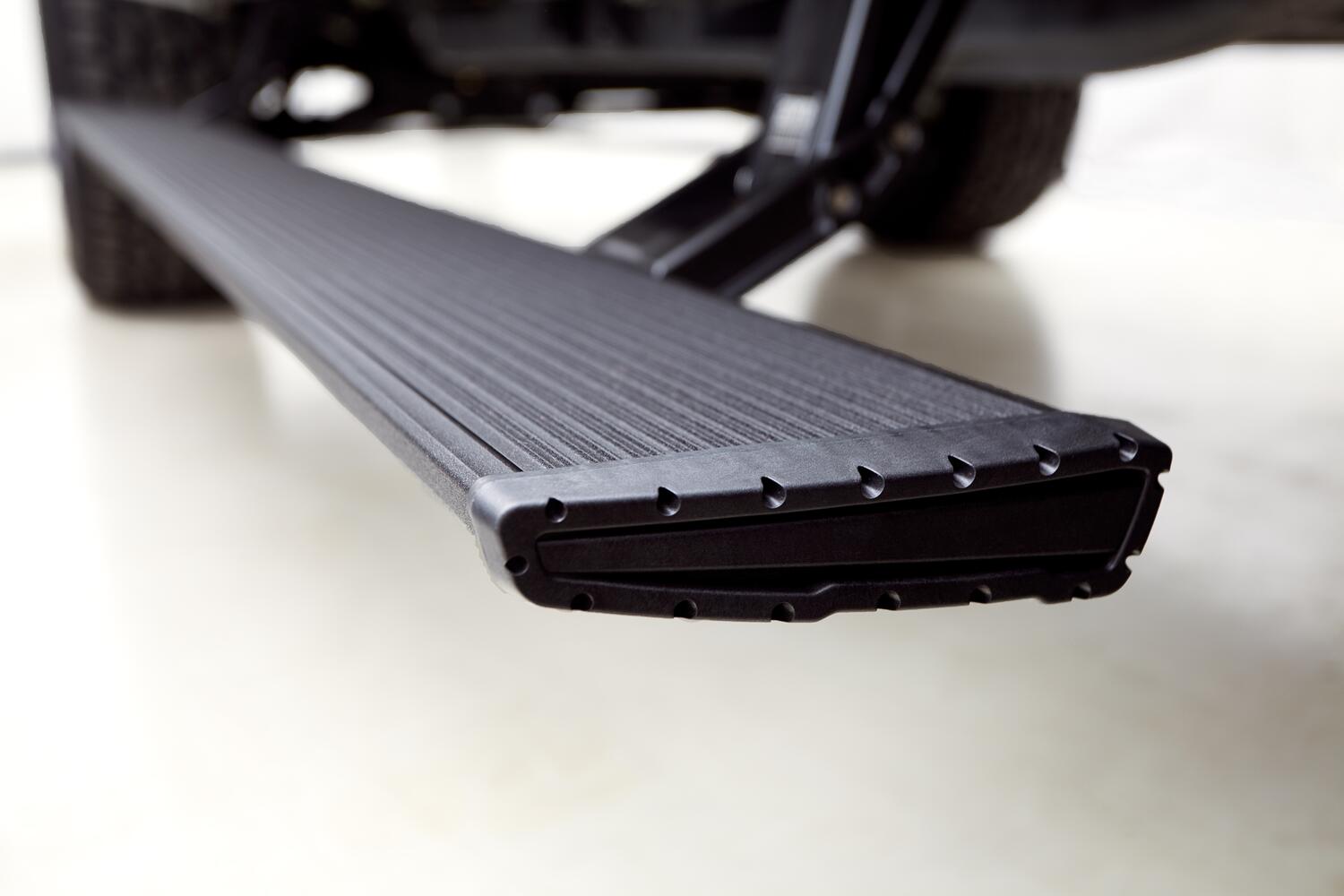 PowerStep Xtreme Running Boards Plug N Play System For 2020-2021 Ford F-250/350/450 2022 F-250/350/450 XL/XLT All Cabs AMP Research