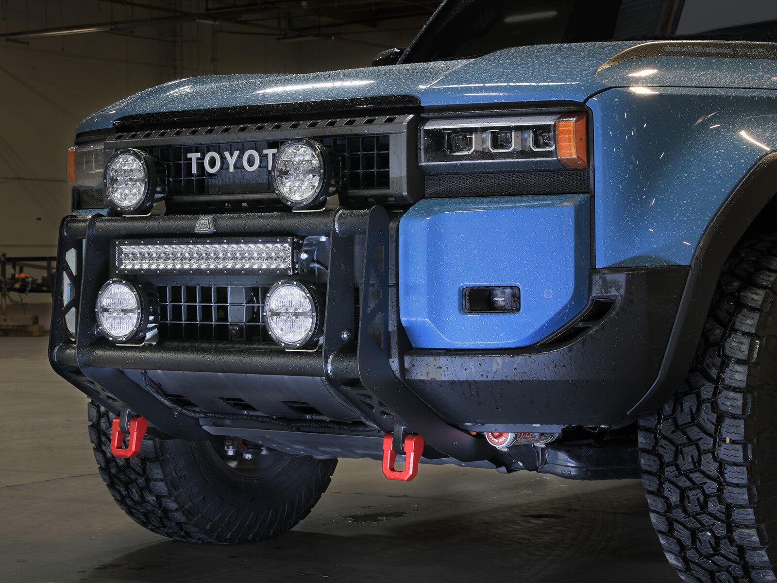 Terra Guard Bull Bar Toyota Land Cruiser (J250) 24-26 L4-2.4L Turbo