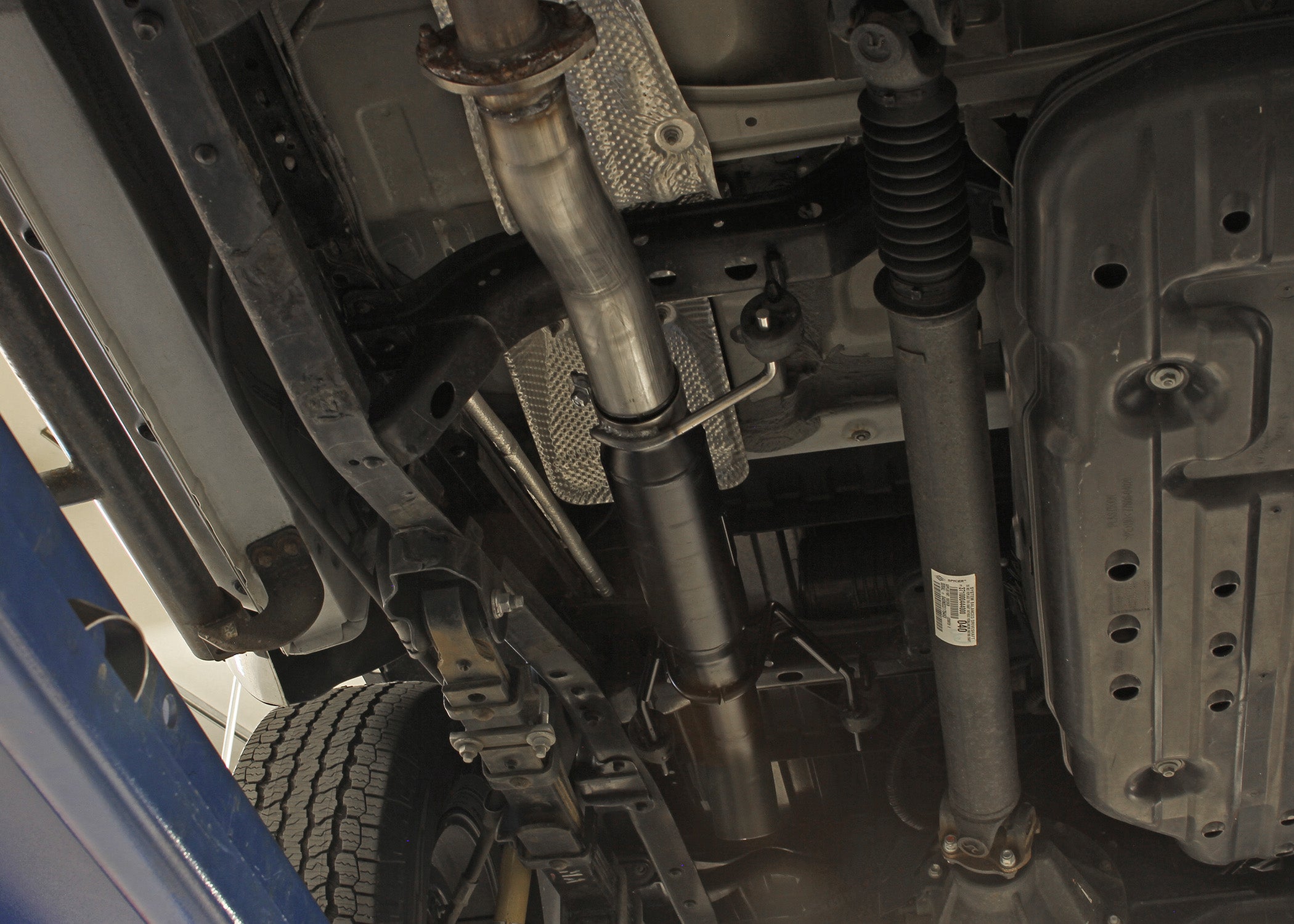 Outlaw Extreme Cat-Back Exhaust System 2016-2023 Toyota Tacoma 3.5L Outlaw Extreme Stainless Steel, 3.0 Inch High Clearance Cat-Back Exhaust System Flowmaster
