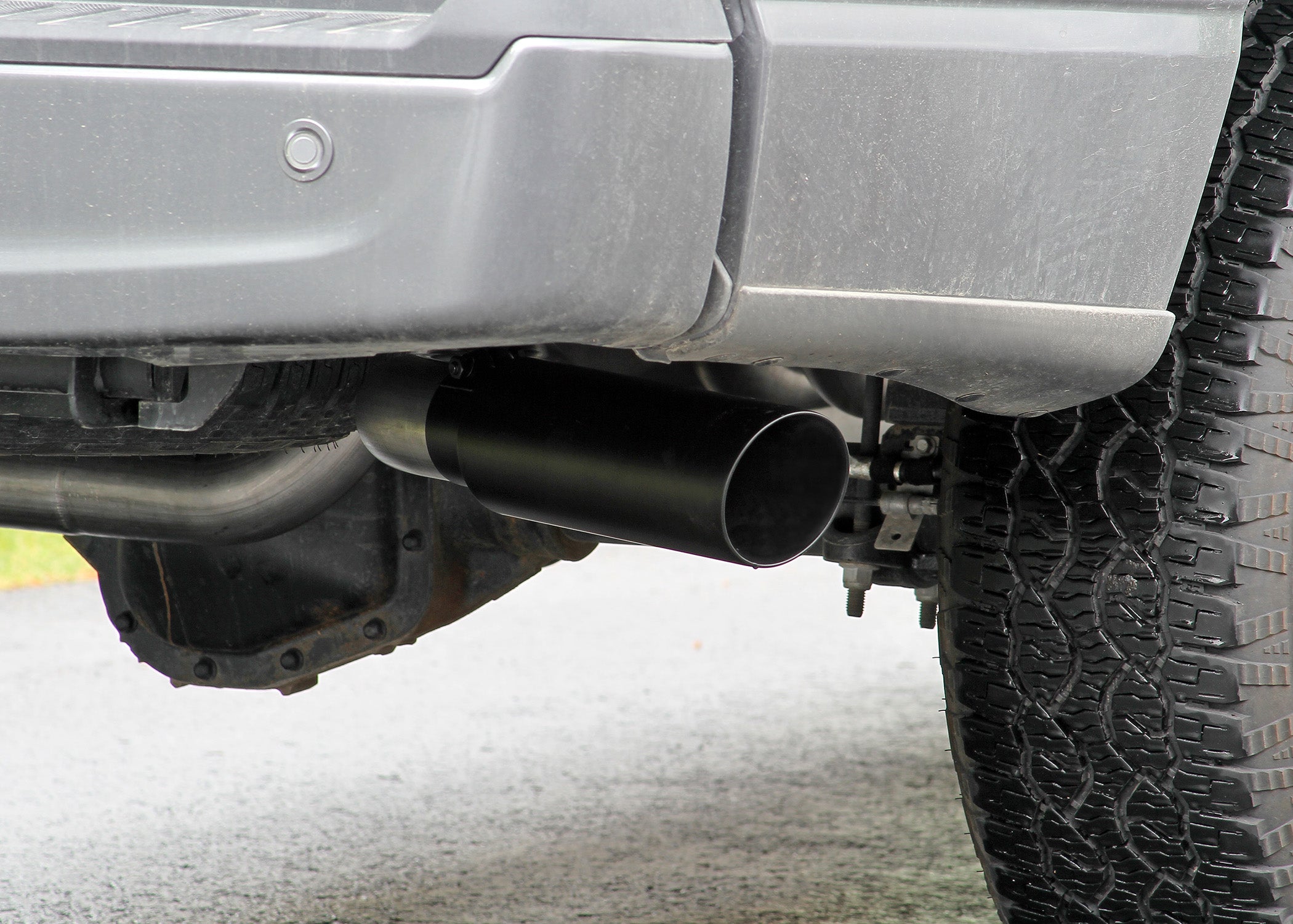 Outlaw Cat-Back Exhaust System Fits 2021-2025 Ford F-150 2.7L, 3.5L, 5.0L, 3.0 Inch Outlaw Dual Exit Stainless Steel Cat-Back Exhaust System Flowmaster