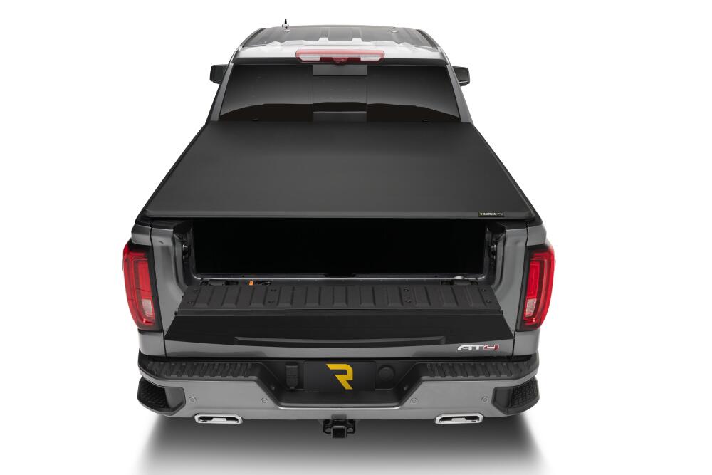 Trifecta ALX Tonneau Cover Black Leather Grained Fabric 2023-2026 Colorado/Canyon 5' 2 inch Bed Extang