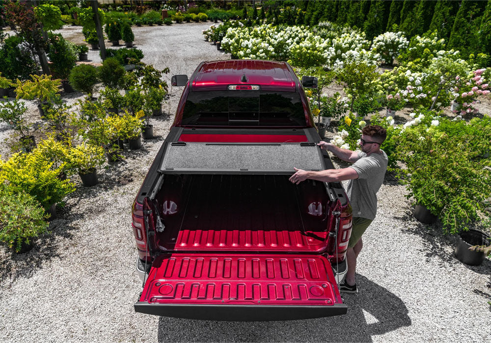 Tonneau Cover Fusion 2019-2025 Ram 5 Foot 7 Inch Bed Without RamBox Hydro Blue UnderCover