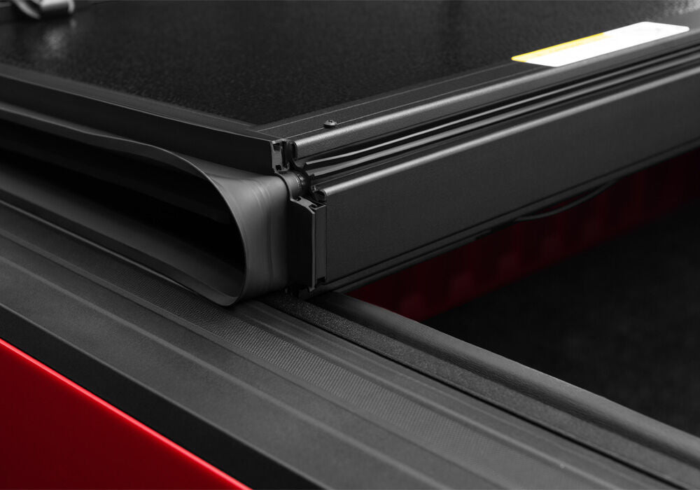 Tonneau Cover Armor Flex 2019 (New Body Style) 2026 Chevrolet Silverado/GMC Sierra 1500 6 Foot 7 Inch Bed Std/Ext With Or Without MultiPro Tailgate Without CarbonPro Truck Bed Black Textured UnderCover
