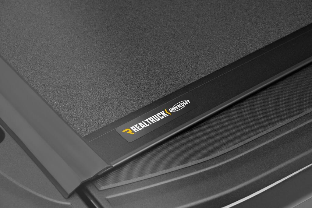 Tonneau Cover Armor Flex 2020-2026 Silverado/Sierra 2500 HD/3500 HD 6 Foot 10 Inch Bed Black Textured UnderCover