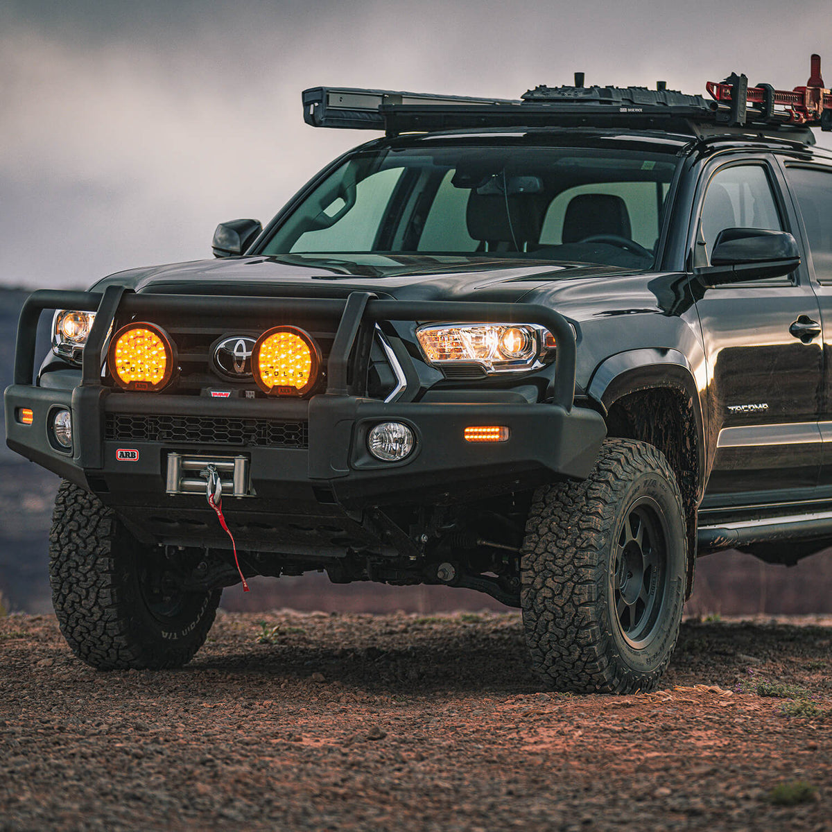 16-23 Toyota Tacoma BASE Rack Kit with Deflector 49in x 45in - Apollo Off-Road