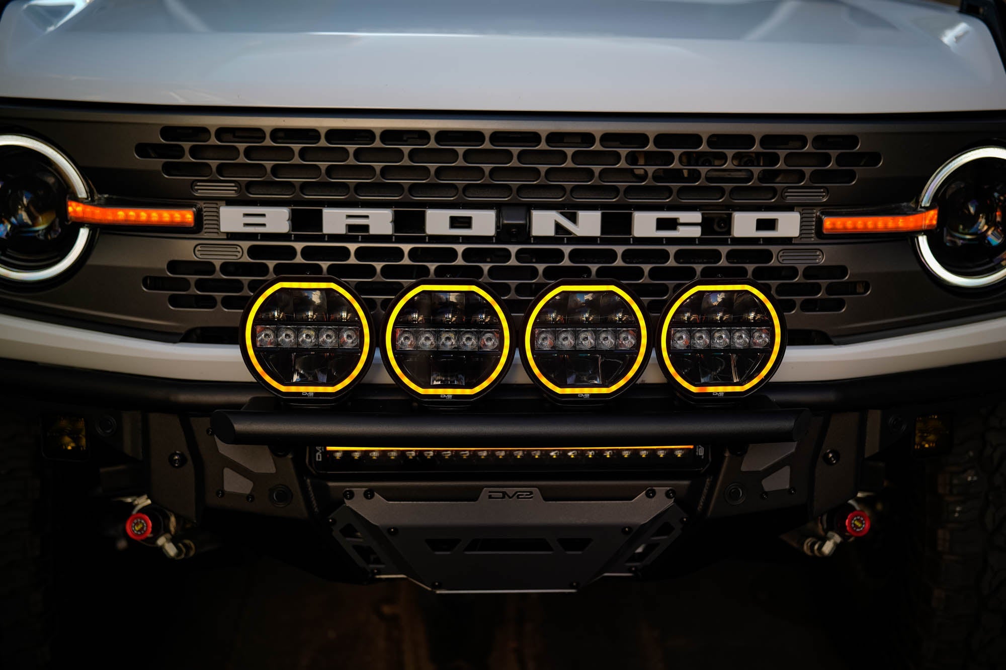 20 Inch Halo Elite Dual Row Light Bar w/ Accent Light DV8 Offroad