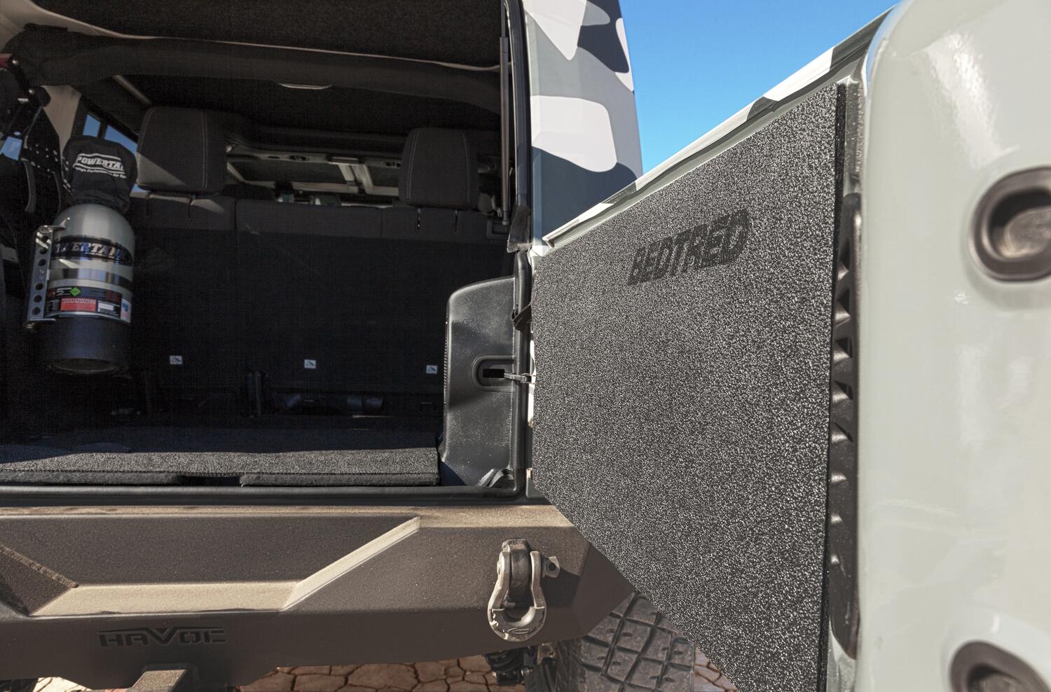 Jeep Tailgate Bedtred 18+ Jeep Jl/Jlu 2 Door & 4 Door Tailgate Mat Charcoal BedRug