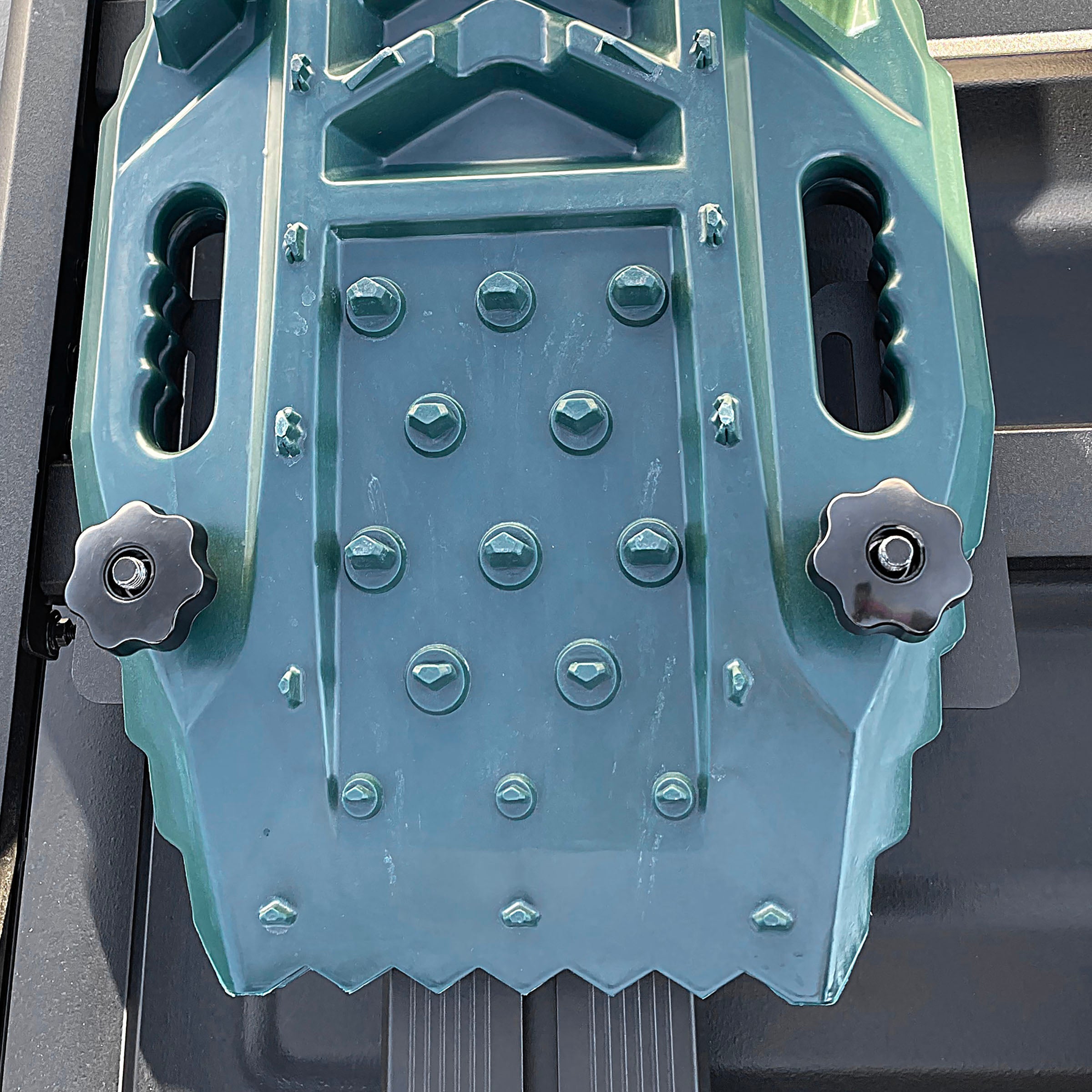 Defender Platform Recovery Board Mount Smittybilt