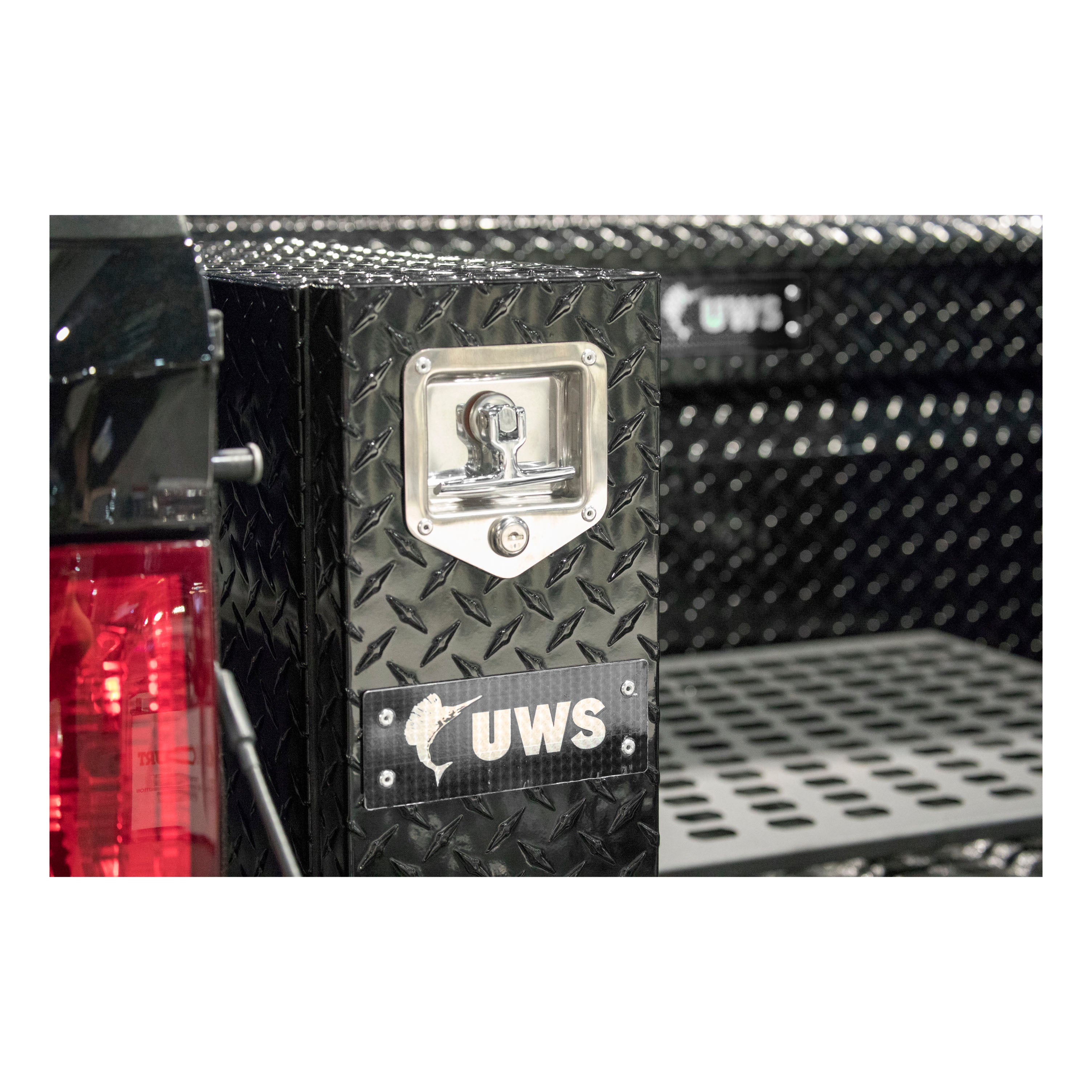 UWS DS-18-BLK Gloss Black Aluminum 18" Drawer Truck Tool Box (LTL Shipping Only)