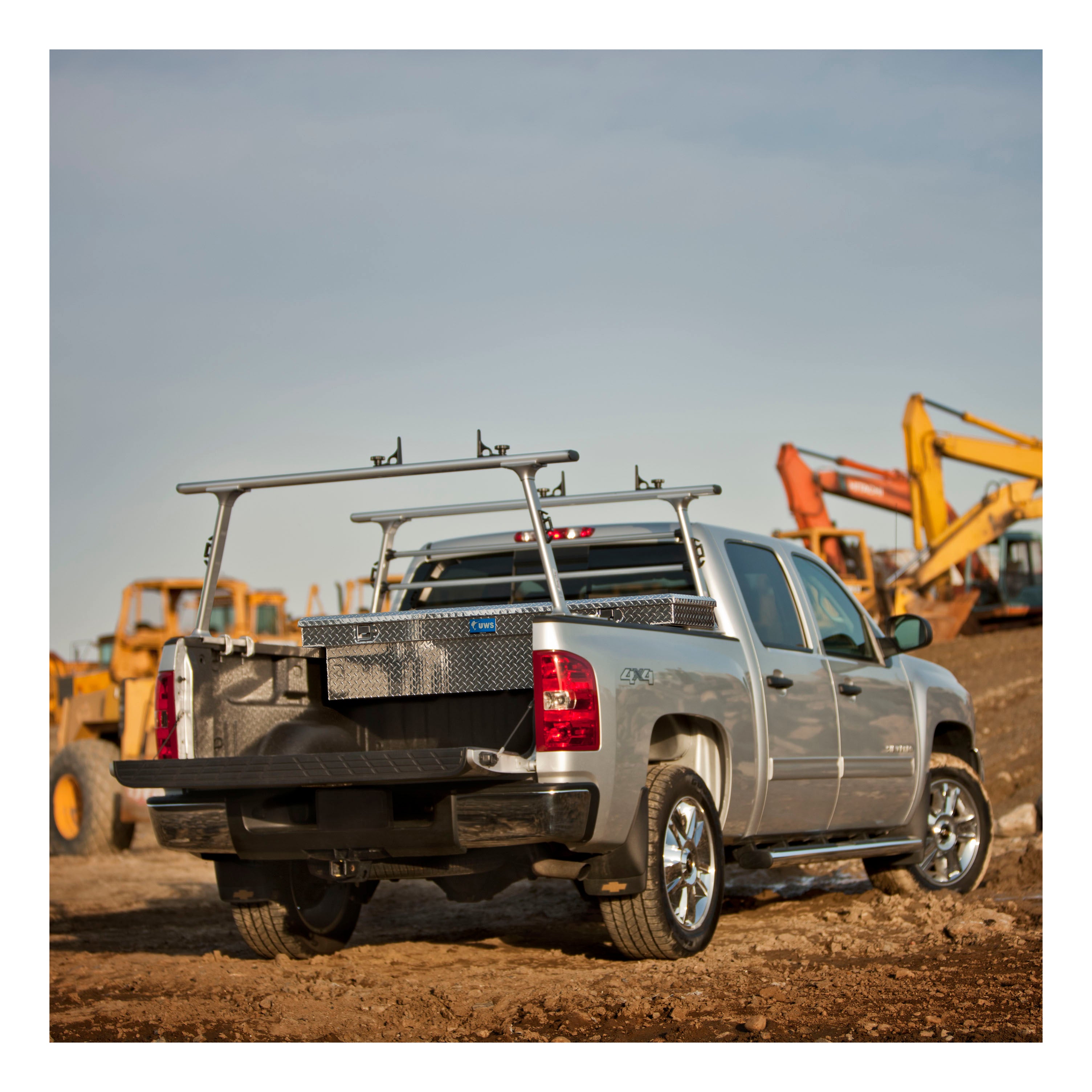 UWS EC10581 72-Inch Heavy-Wall Aluminum Truck Tool Box with Low Profile, RigidCore Lid