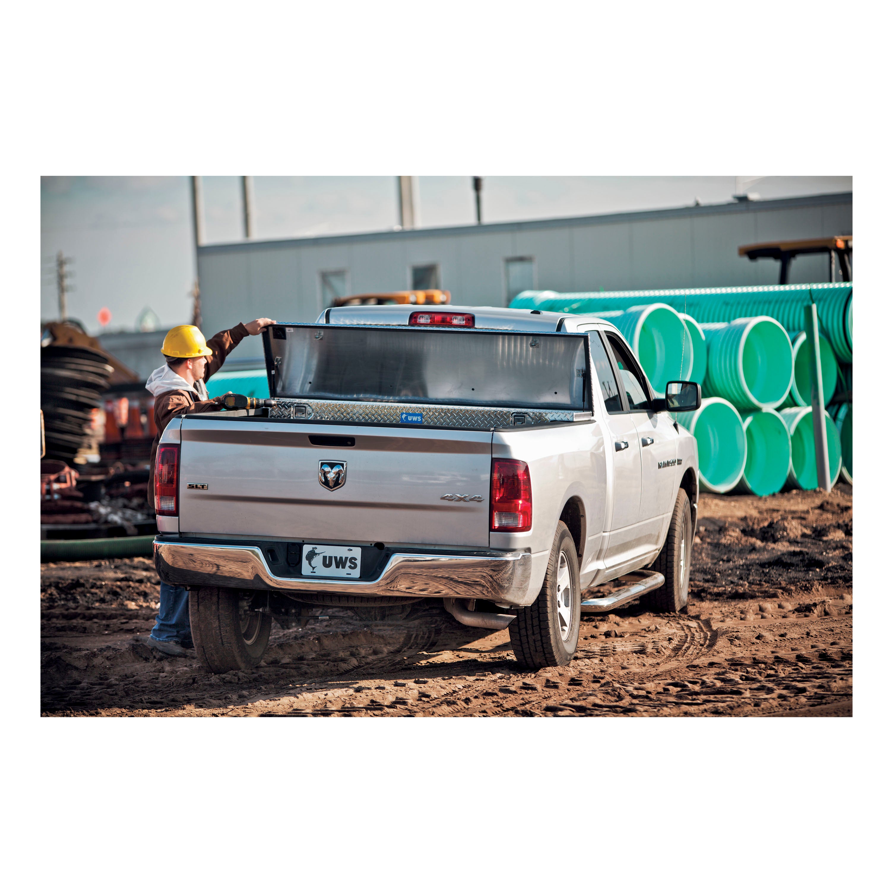 UWS EC10581 72-Inch Heavy-Wall Aluminum Truck Tool Box with Low Profile, RigidCore Lid