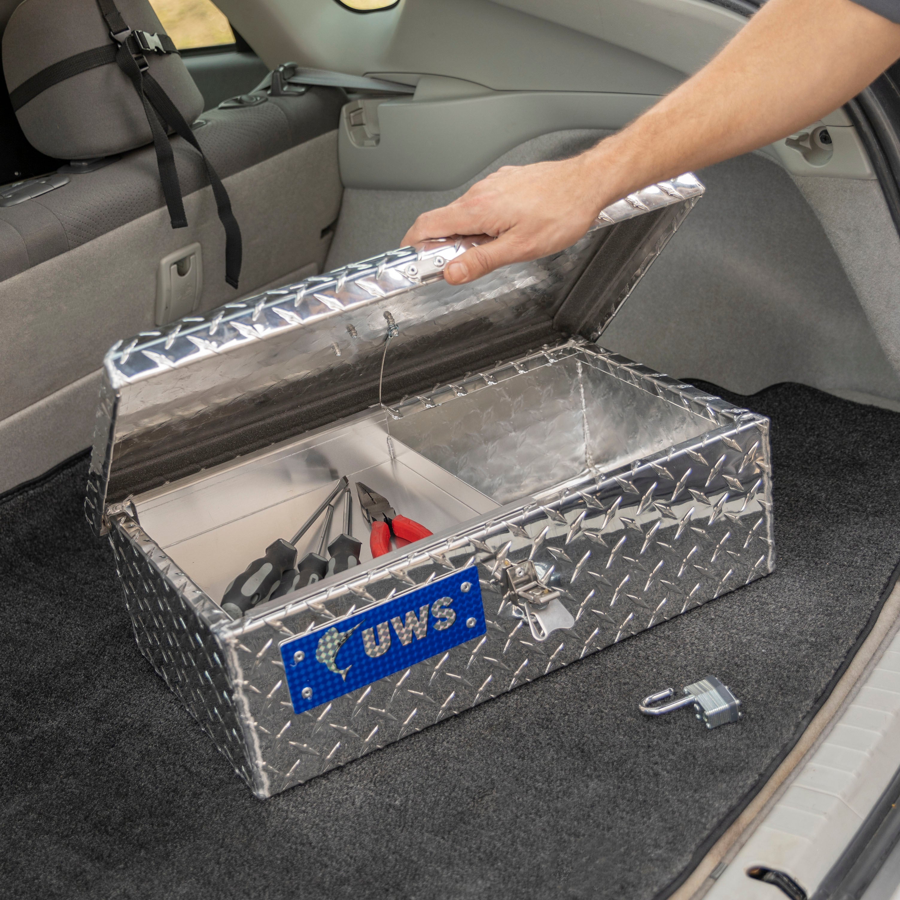 UWS EC20101 20-Inch Heavy-Wall Aluminum Tool Box