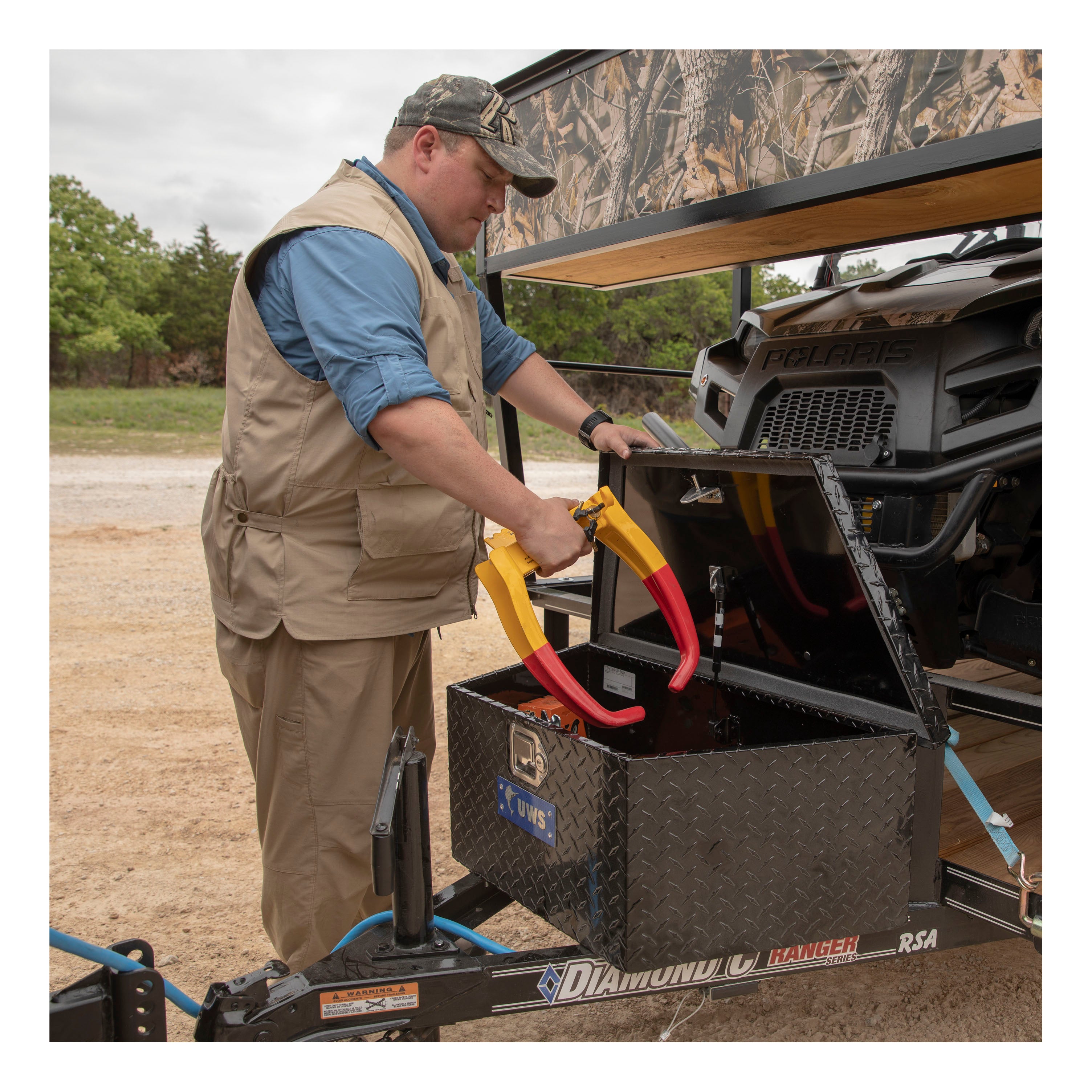 UWS EC20422 34-Inch Gloss Black Heavy-Wall Aluminum Trailer Tongue Tool Box with Low Profile, RigidCore Lid
