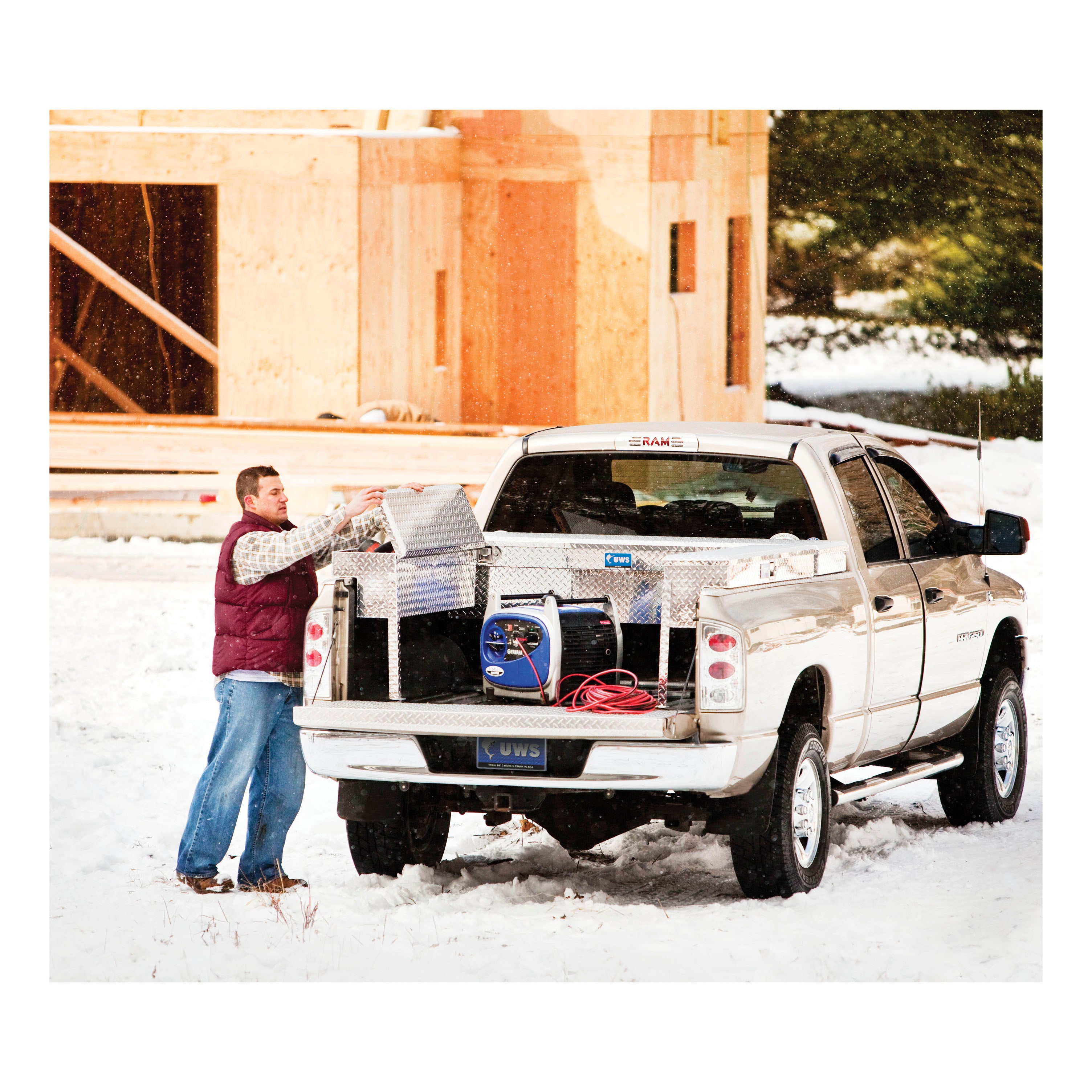 UWS EC30091 48-Inch Heavy-Wall Aluminum Truck Side Tool Box, RigidCore Lid