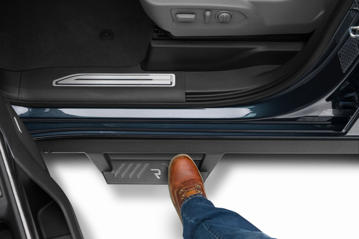 EpYx Step System Cab Length (2 Steps per Side) 2019 (New Body Style)-2025 Chevy Silverado/GMC Sierra 1500/2020-2025 2500 HD/3500 HD Double Cab Textured Black NFab