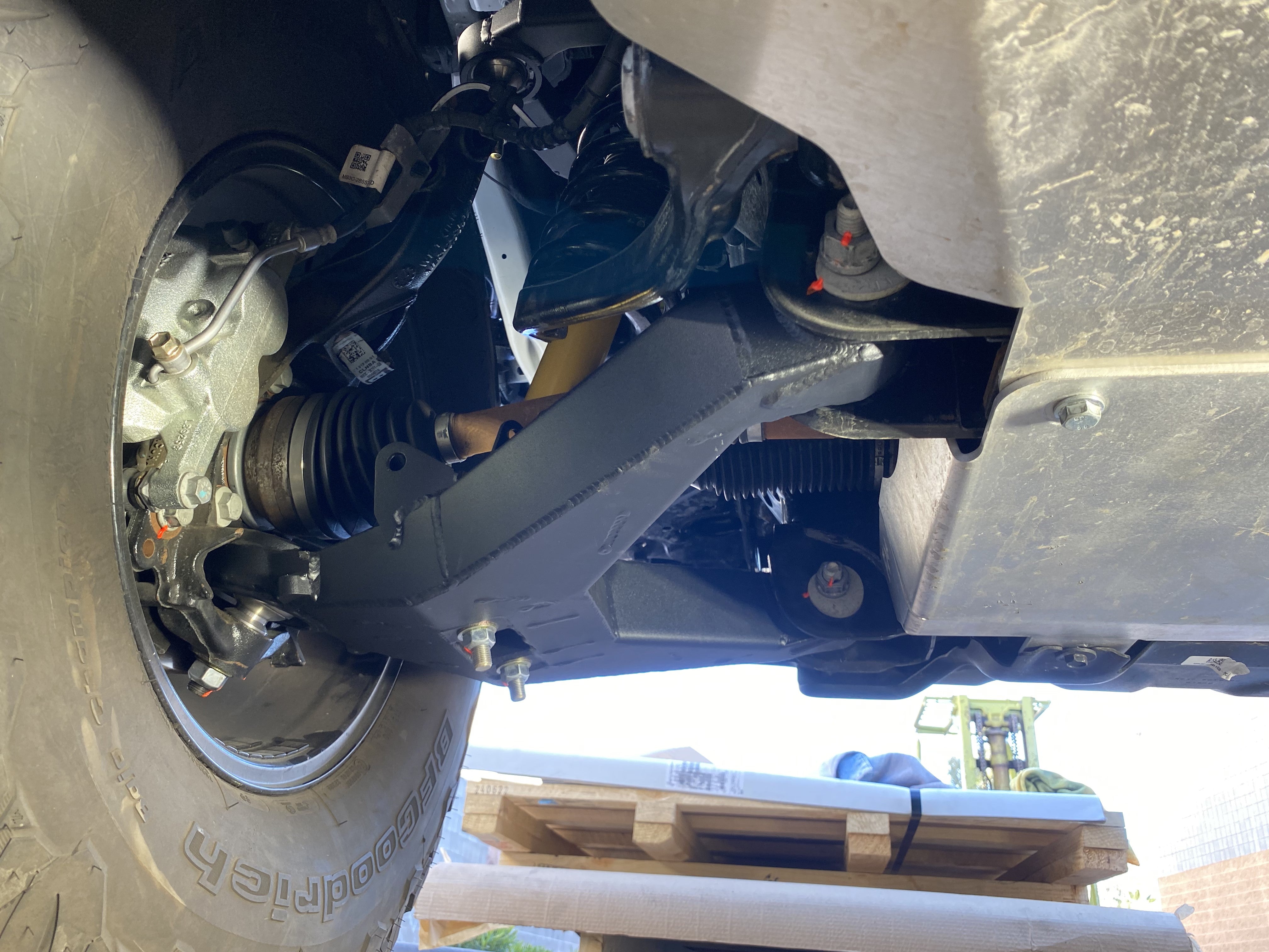 Foutz Motorsports Fabricated Lower Arm Kit With By-pass Shock Mount - Stock Length 2021-2026 Ford Bronco