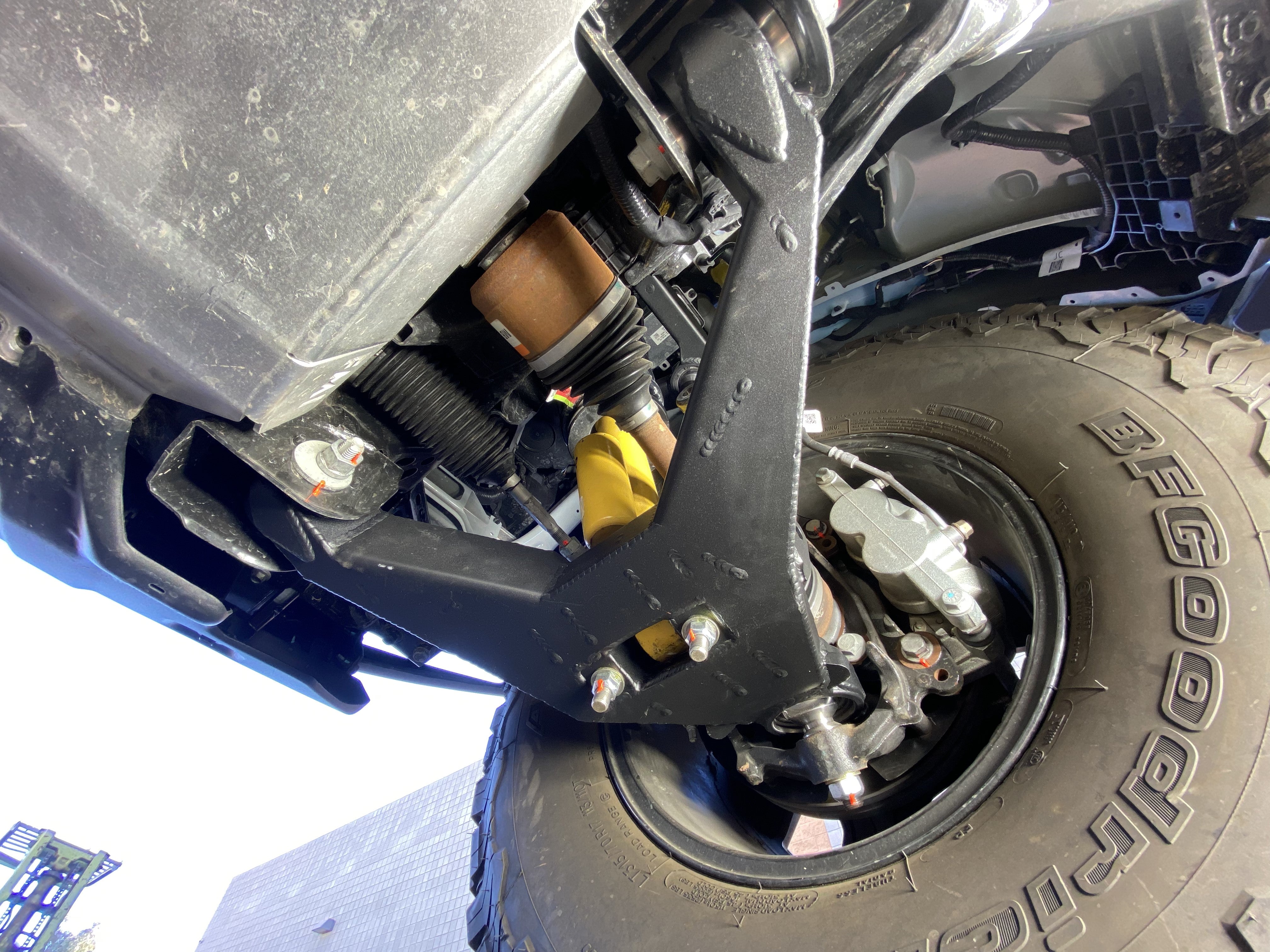 Foutz Motorsports Fabricated Lower Arm Kit With By-pass Shock Mount - Stock Length 2021-2026 Ford Bronco
